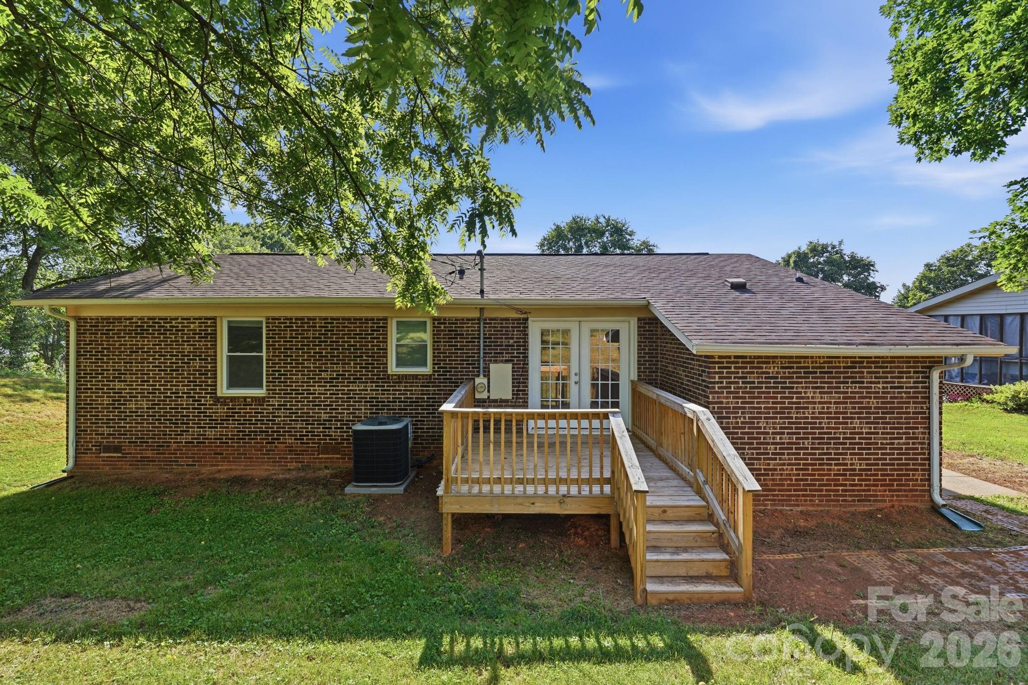 202 Cooke Circle — Kings Mountain