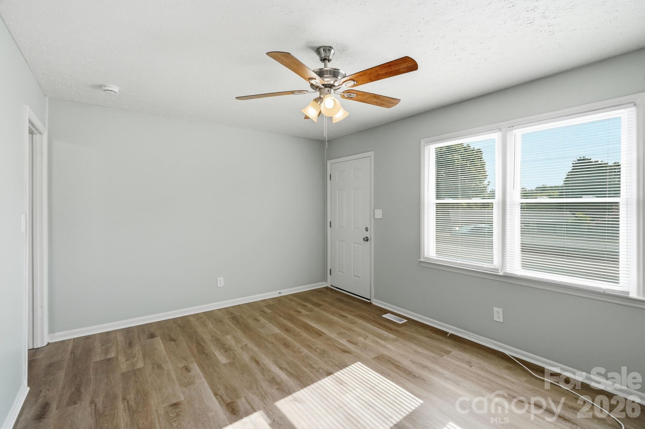202 Cooke Circle — Kings Mountain