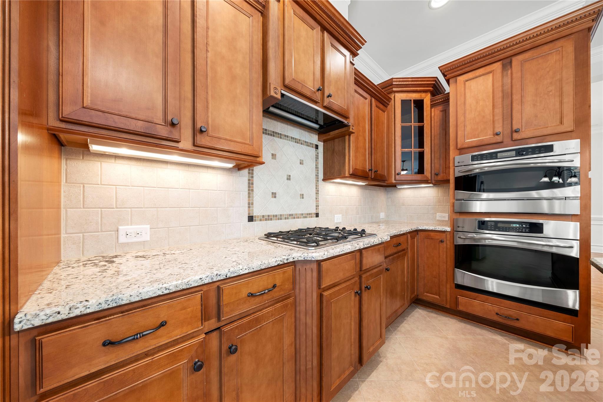 11316 Warfield Avenue — Huntersville