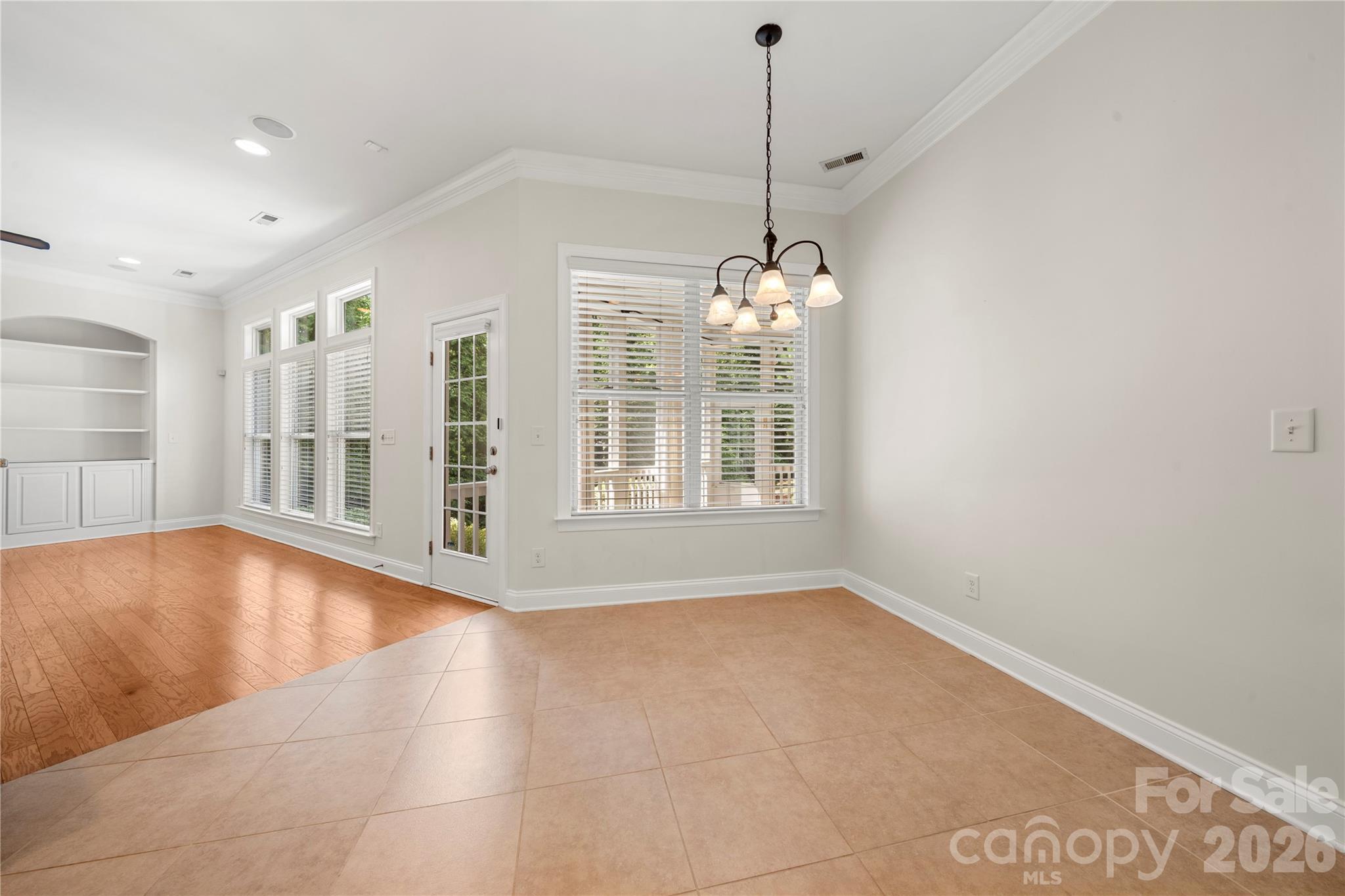 11316 Warfield Avenue — Huntersville