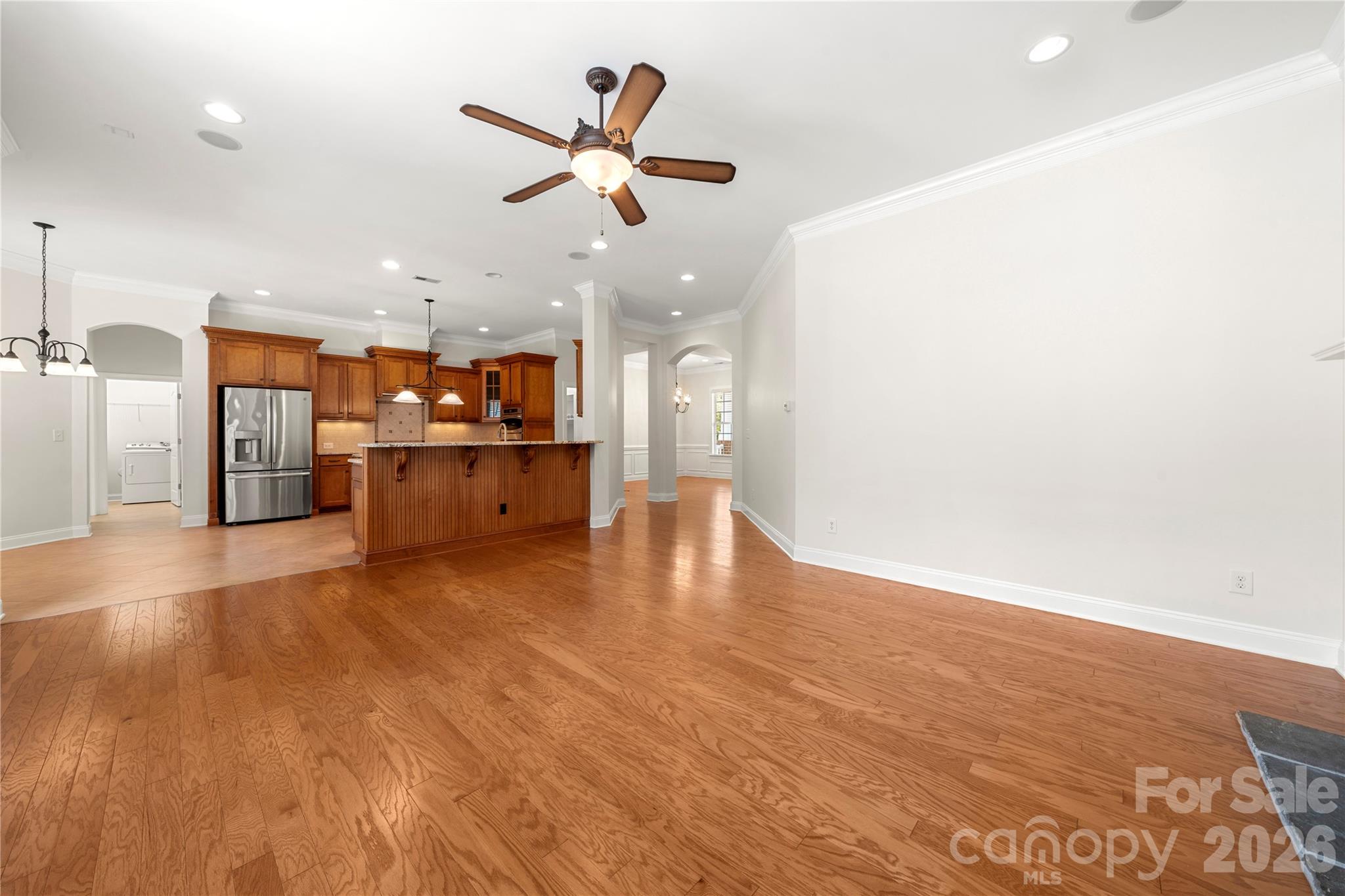 11316 Warfield Avenue — Huntersville