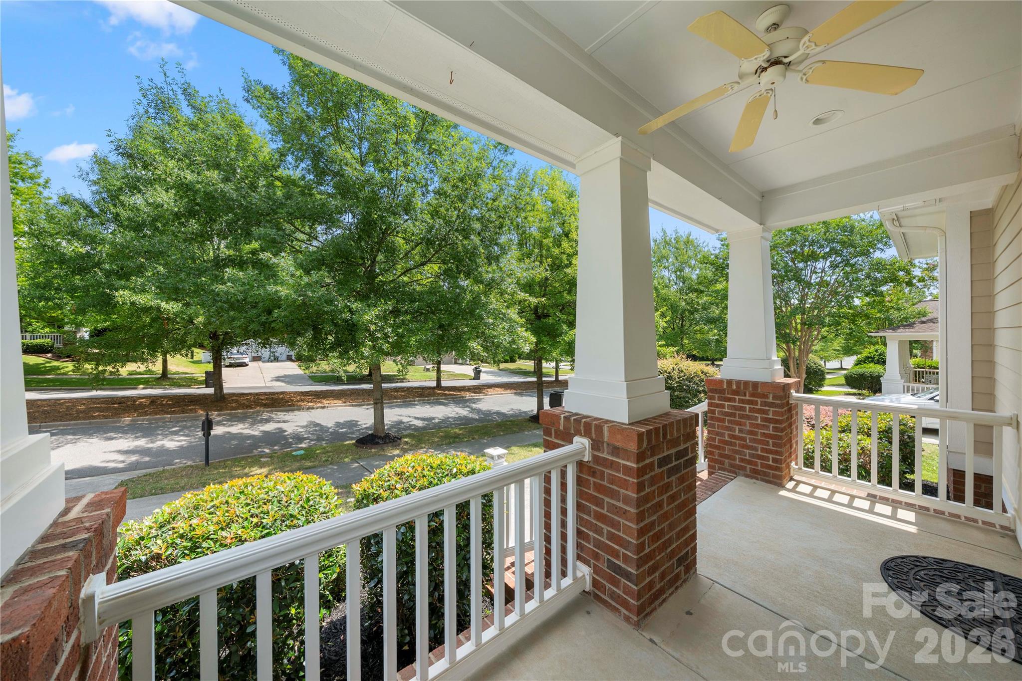 11316 Warfield Avenue — Huntersville