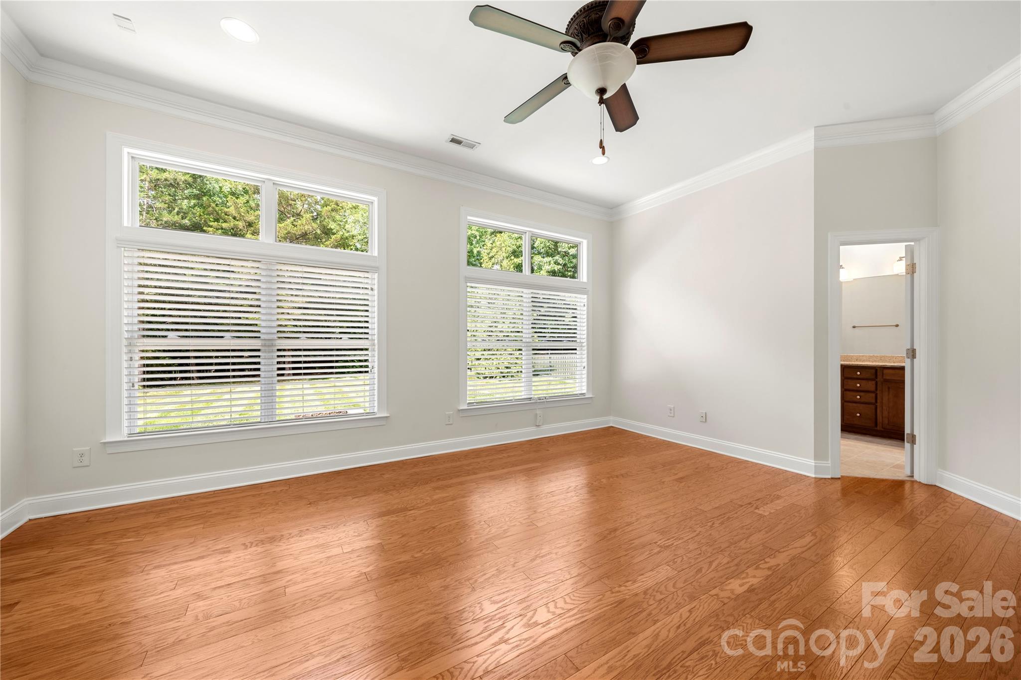 11316 Warfield Avenue — Huntersville