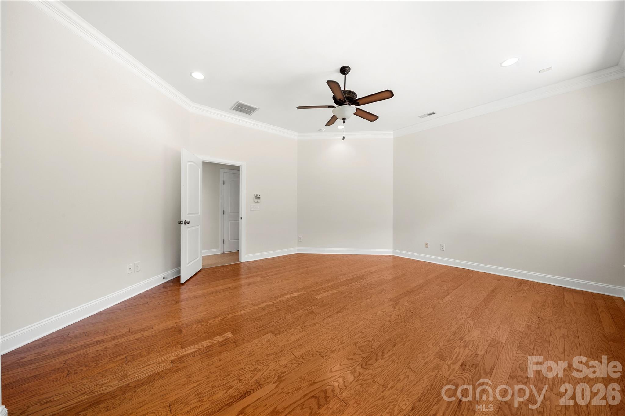 11316 Warfield Avenue — Huntersville