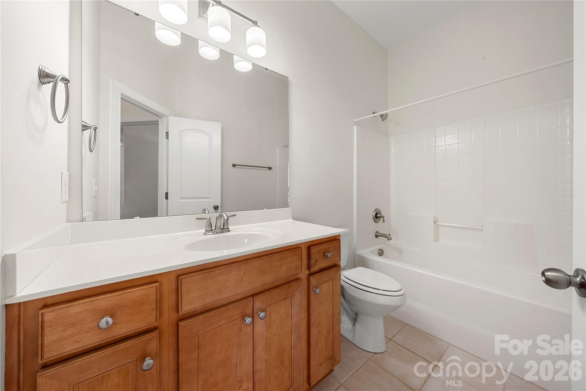 11316 Warfield Avenue — Huntersville