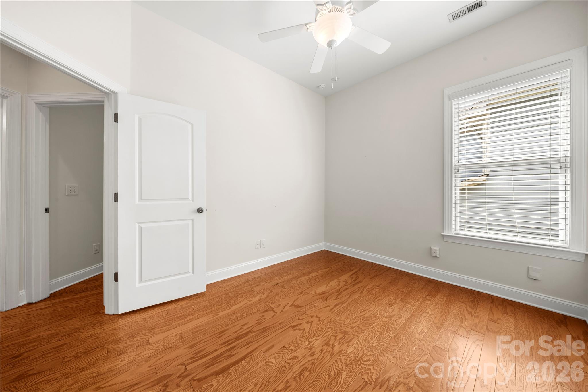 11316 Warfield Avenue — Huntersville