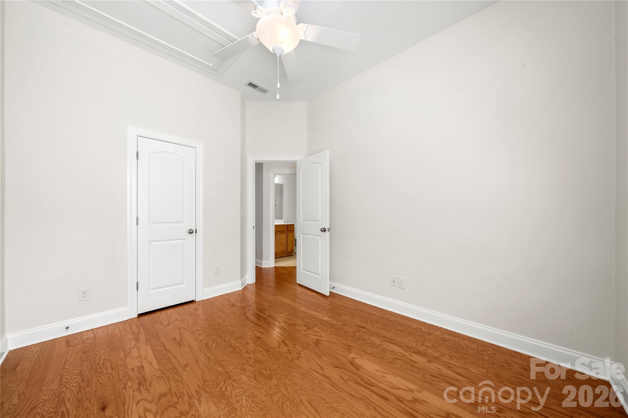 11316 Warfield Avenue — Huntersville