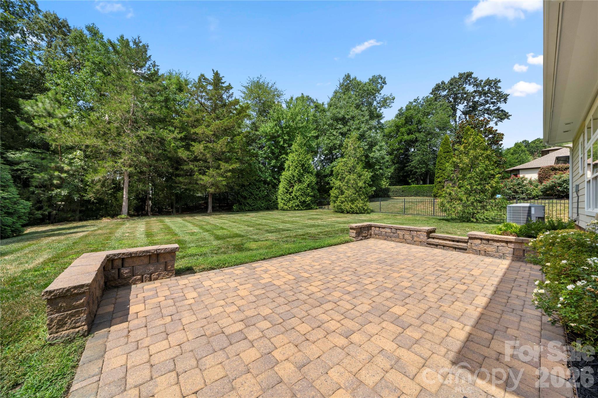 11316 Warfield Avenue — Huntersville