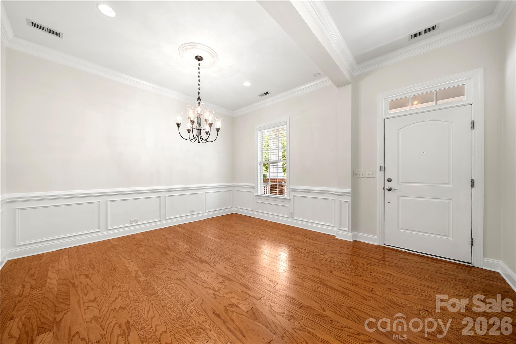 11316 Warfield Avenue — Huntersville