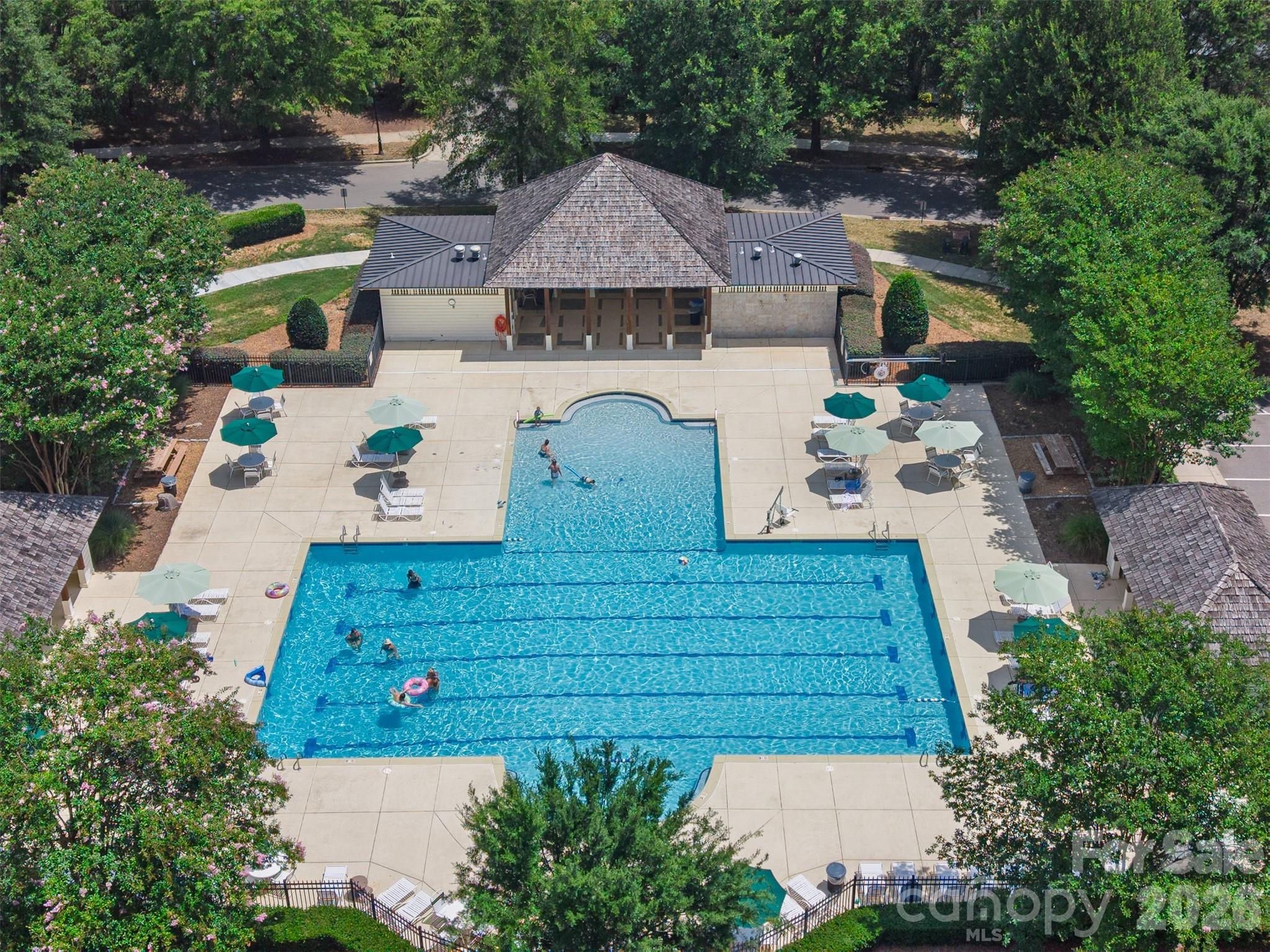 11316 Warfield Avenue — Huntersville
