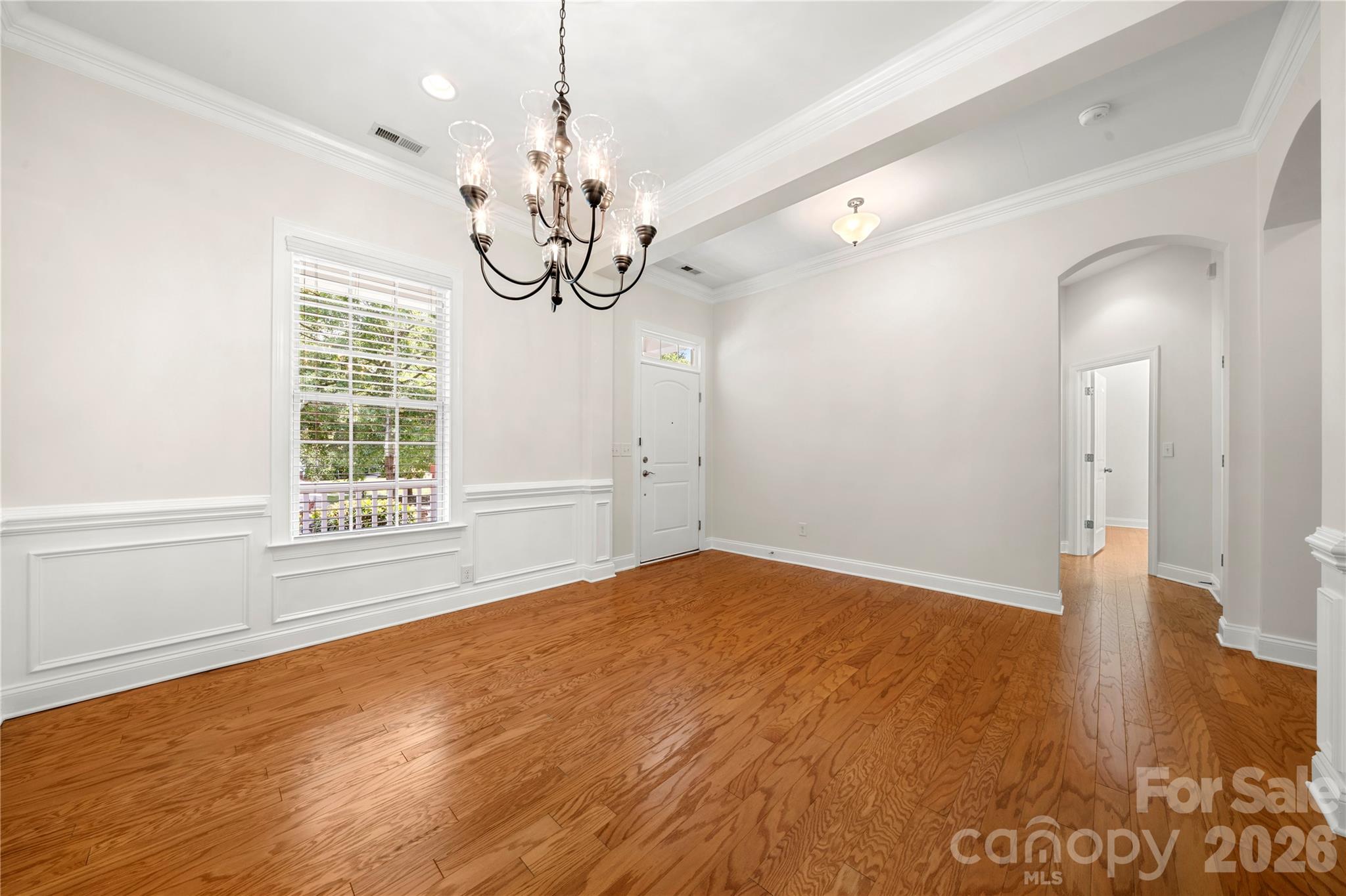 11316 Warfield Avenue — Huntersville