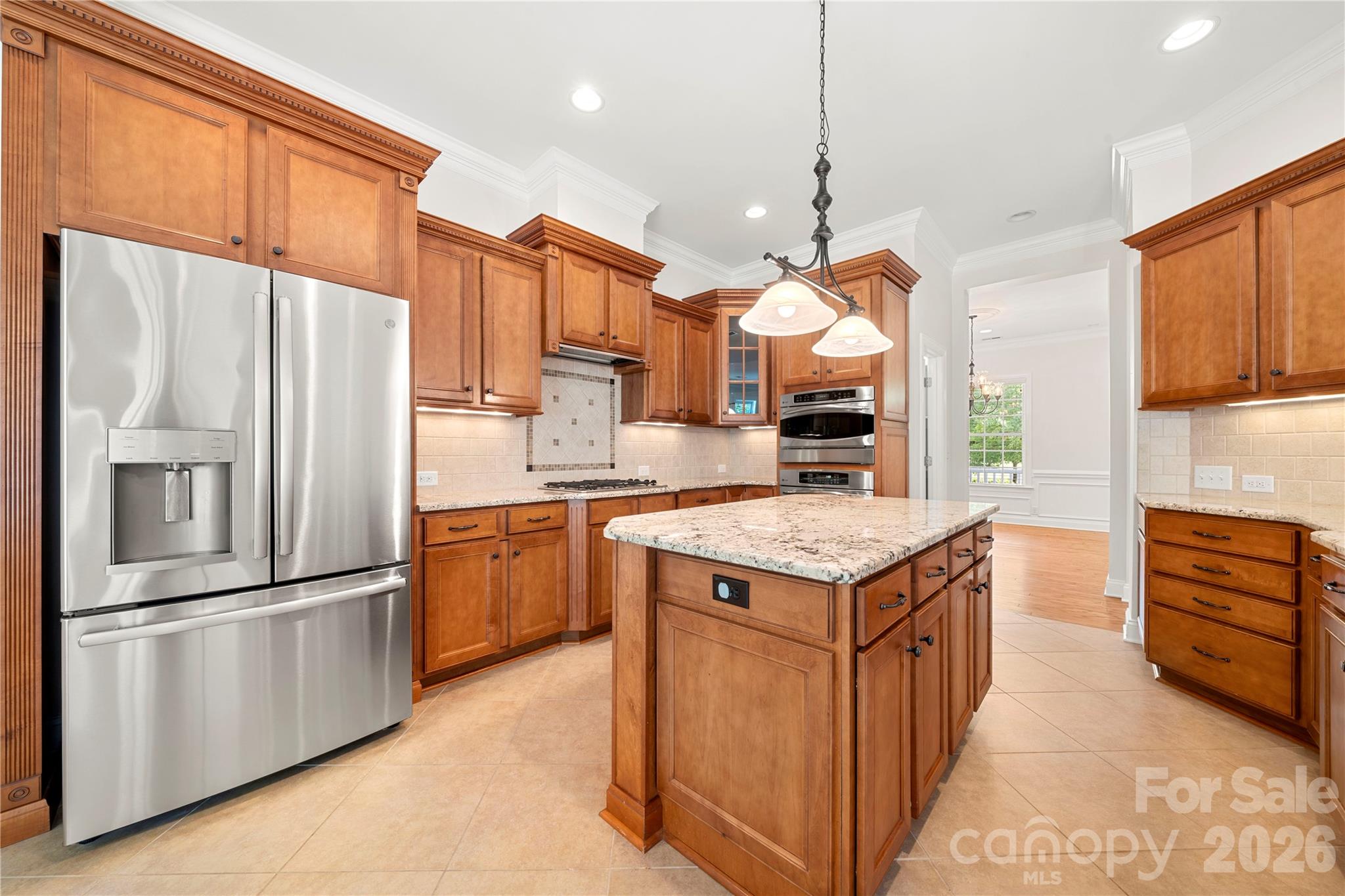 11316 Warfield Avenue — Huntersville