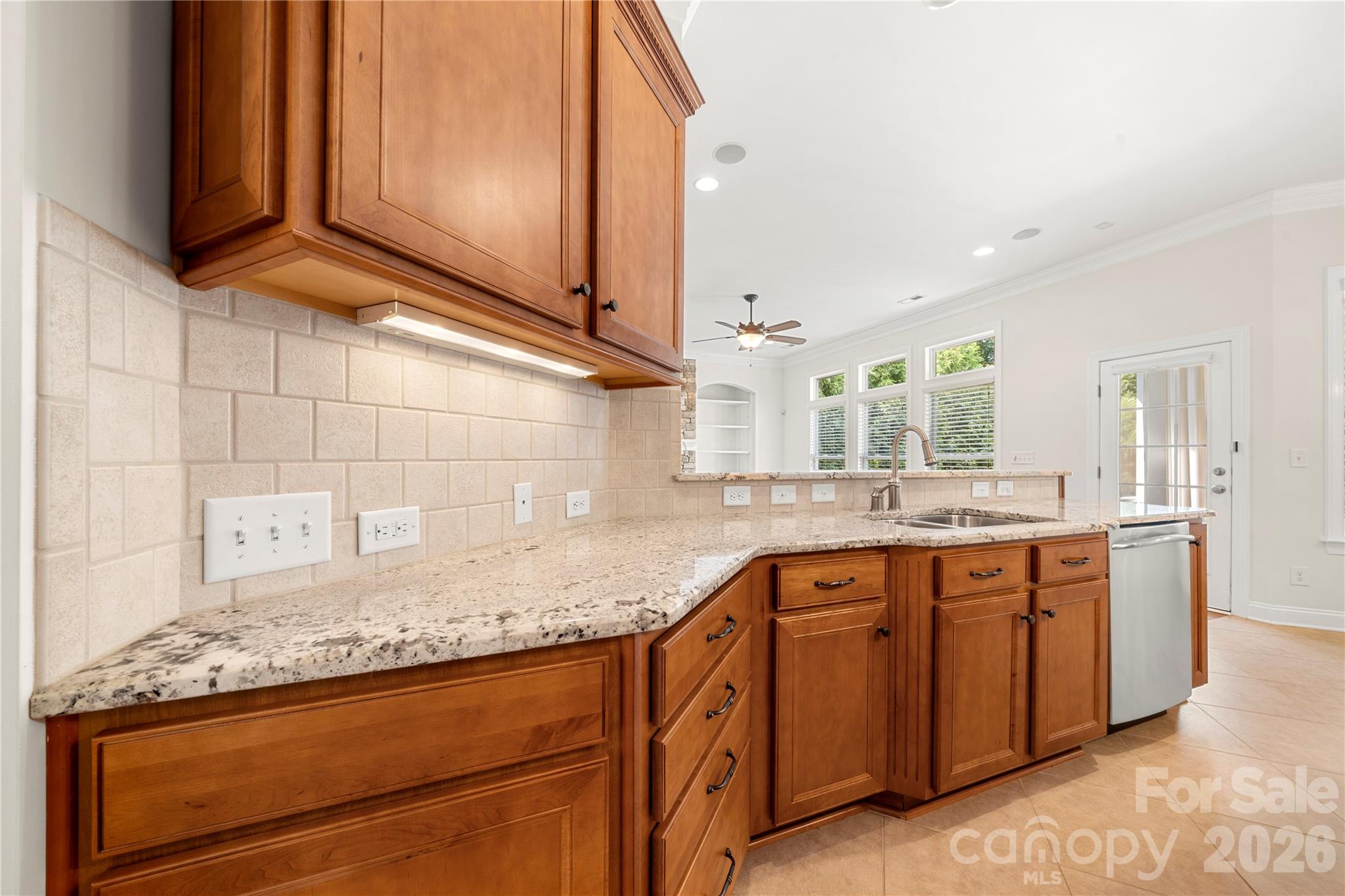 11316 Warfield Avenue — Huntersville