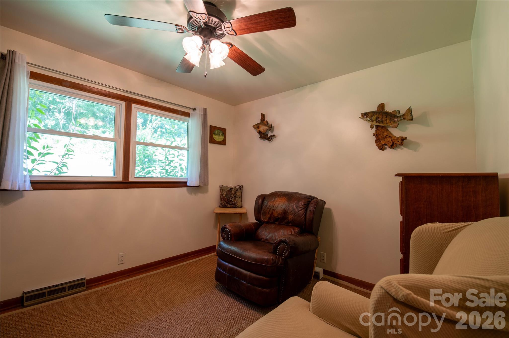 40 Double Island Road — Burnsville