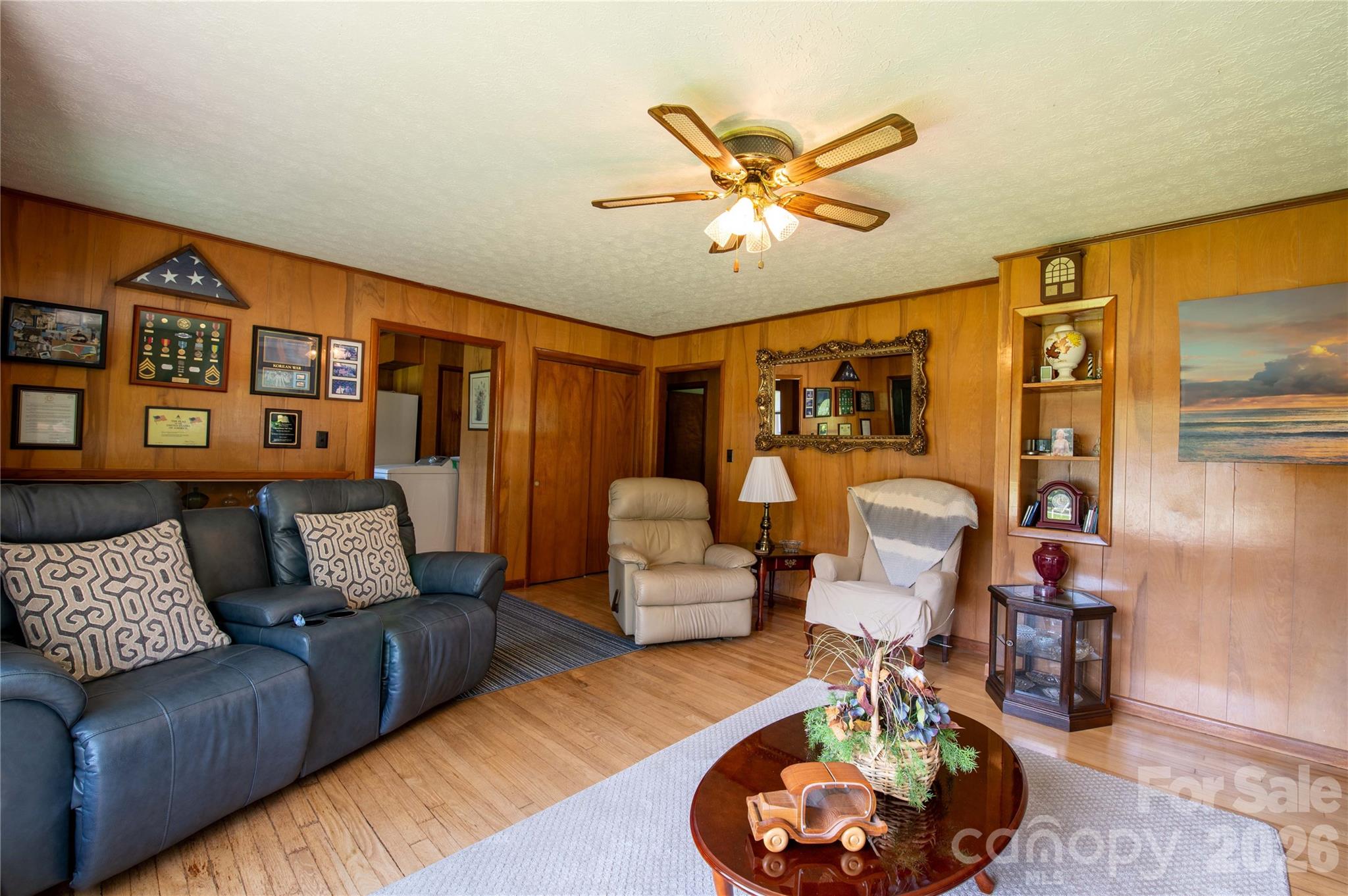 40 Double Island Road — Burnsville