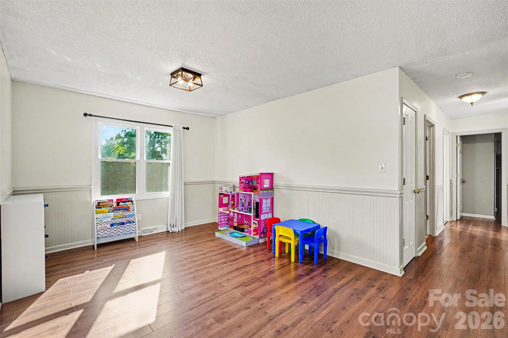 114 Redbird Lane — Rockwell