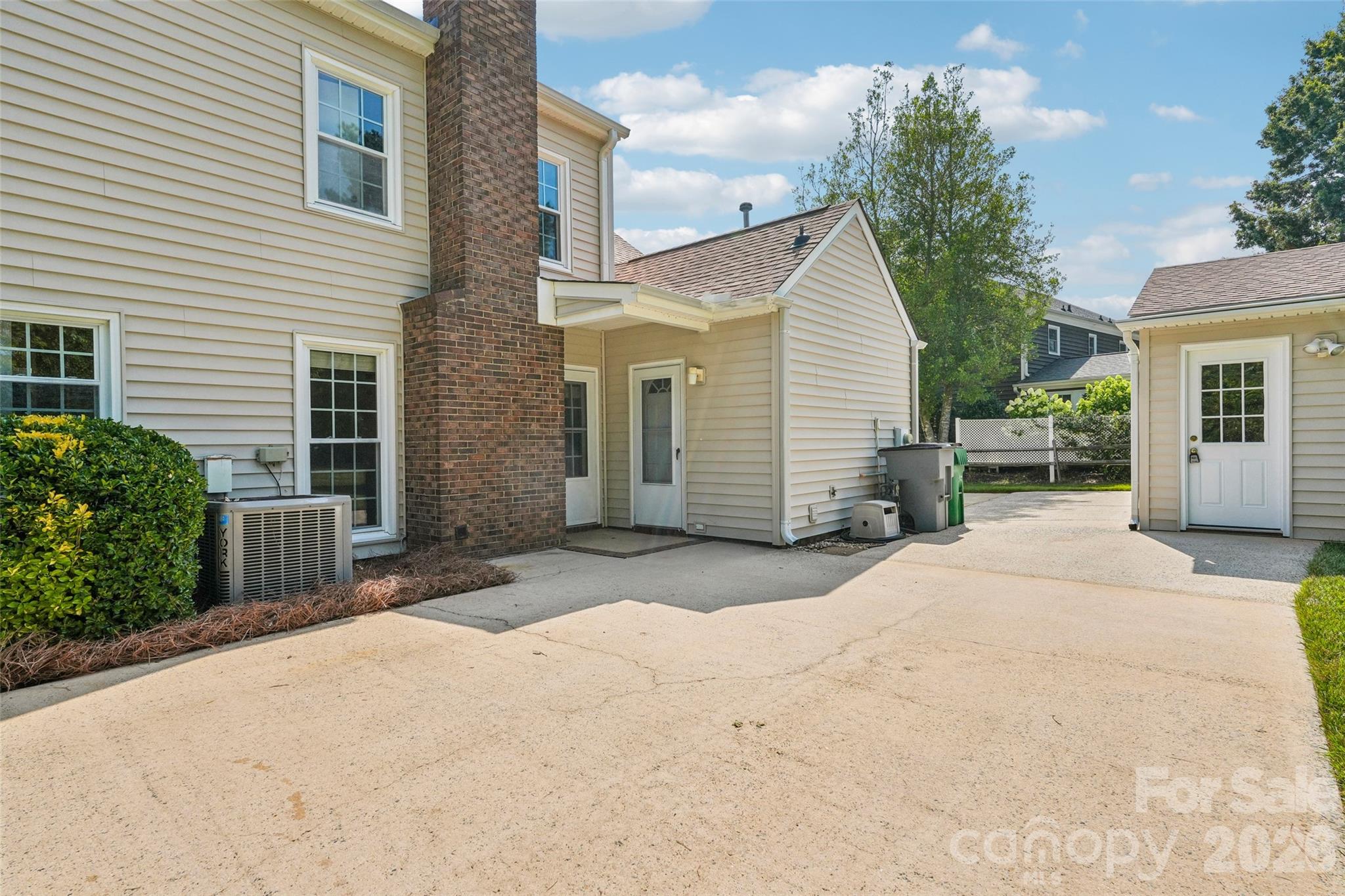 11616 Parks Farm Lane — Charlotte