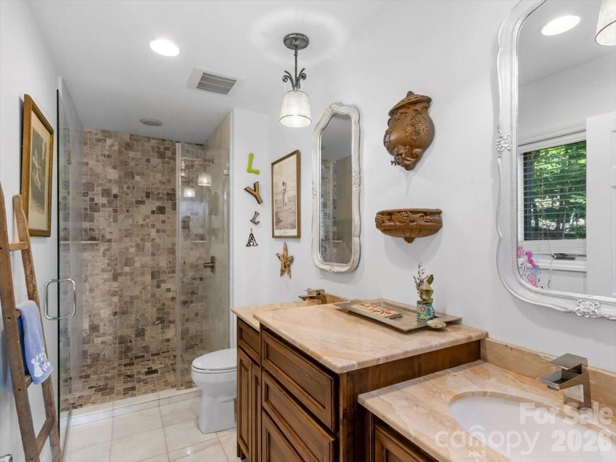 1355 Moonshine Mountain Road #32 — Burnsville