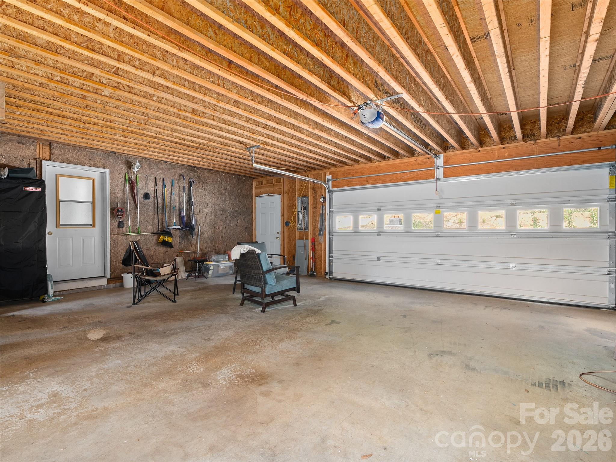 81 Aldens Way — Clyde