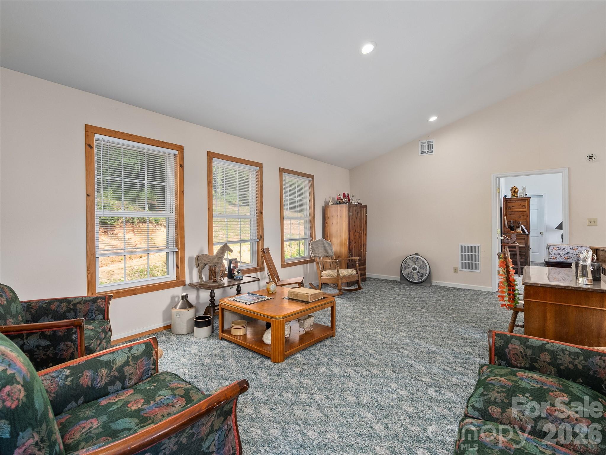 81 Aldens Way — Clyde