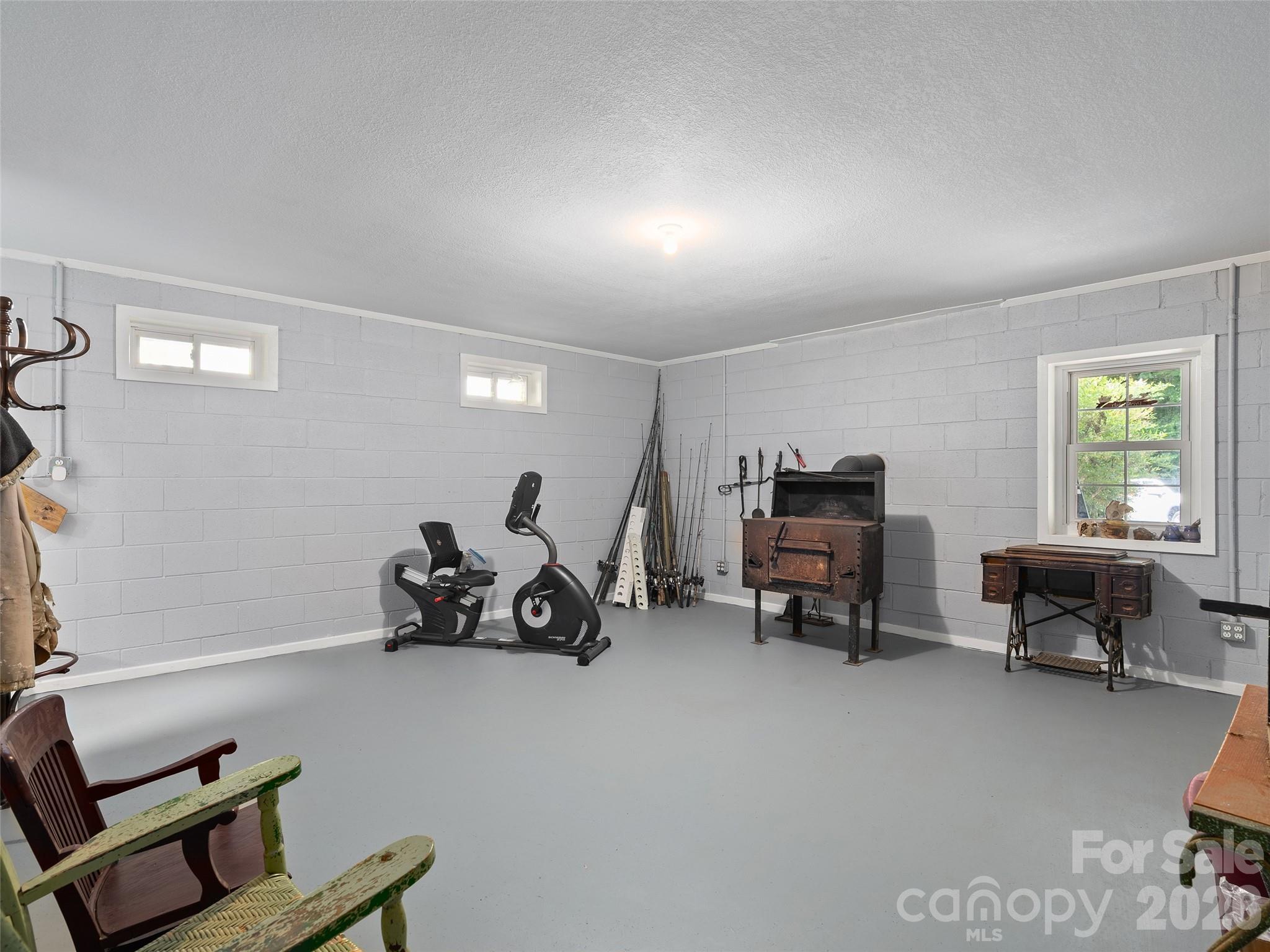 81 Aldens Way — Clyde