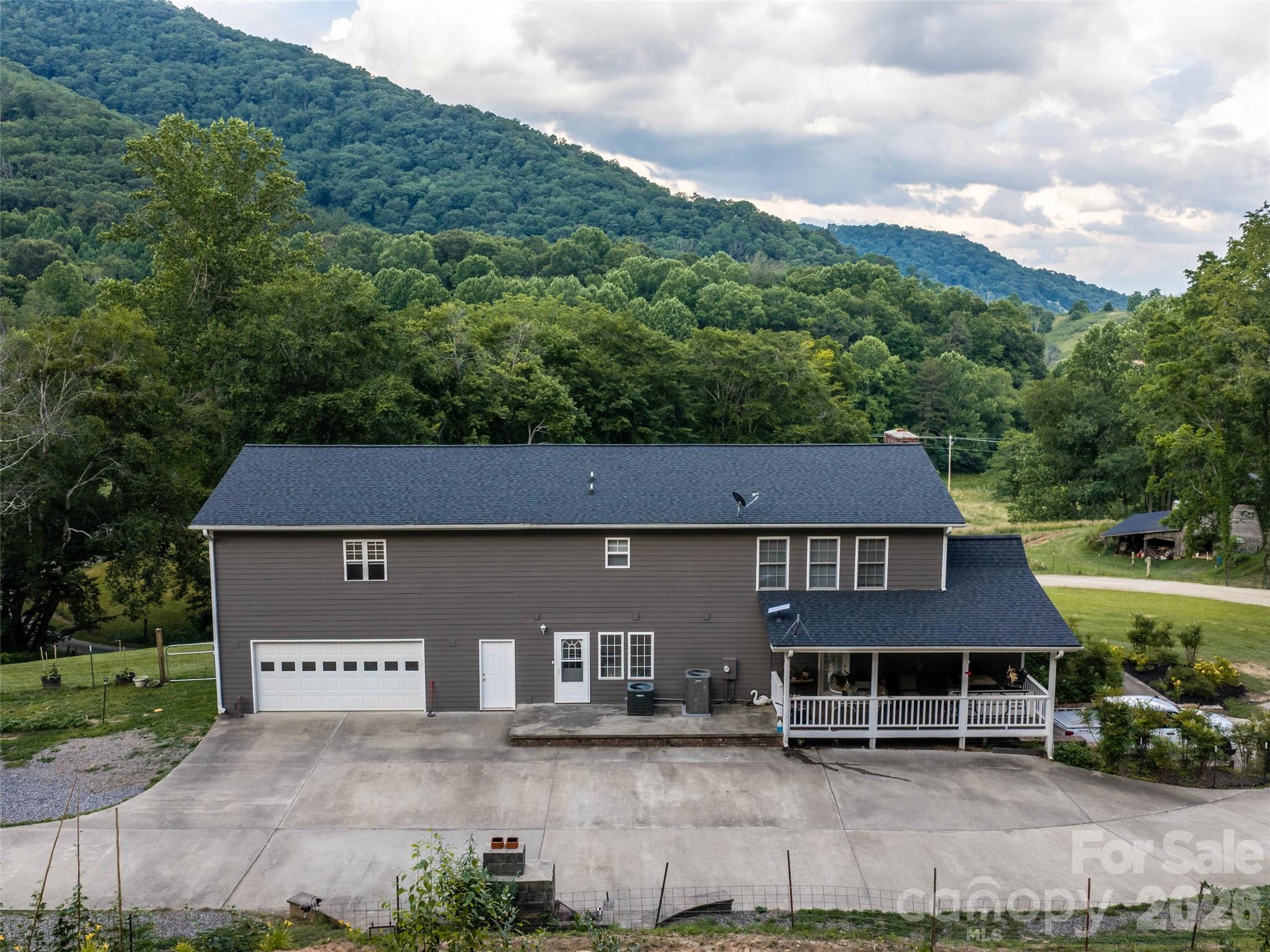 81 Aldens Way — Clyde