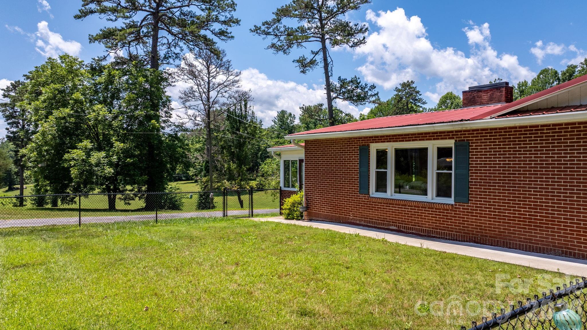 6264 US 221 Highway S — Marion