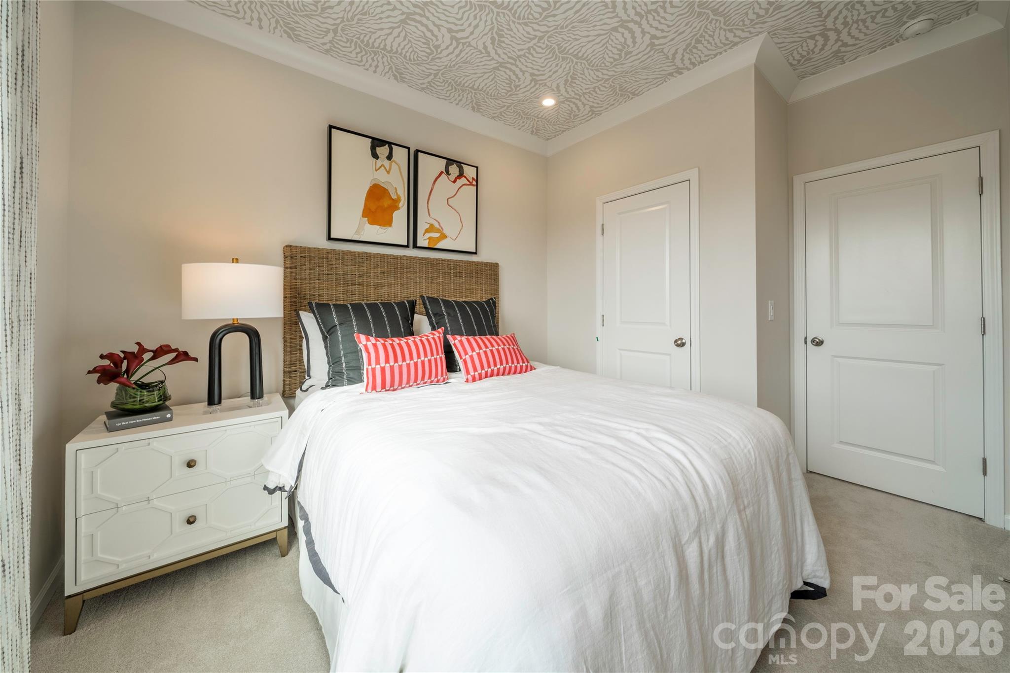 6033 Longar Lane — Charlotte