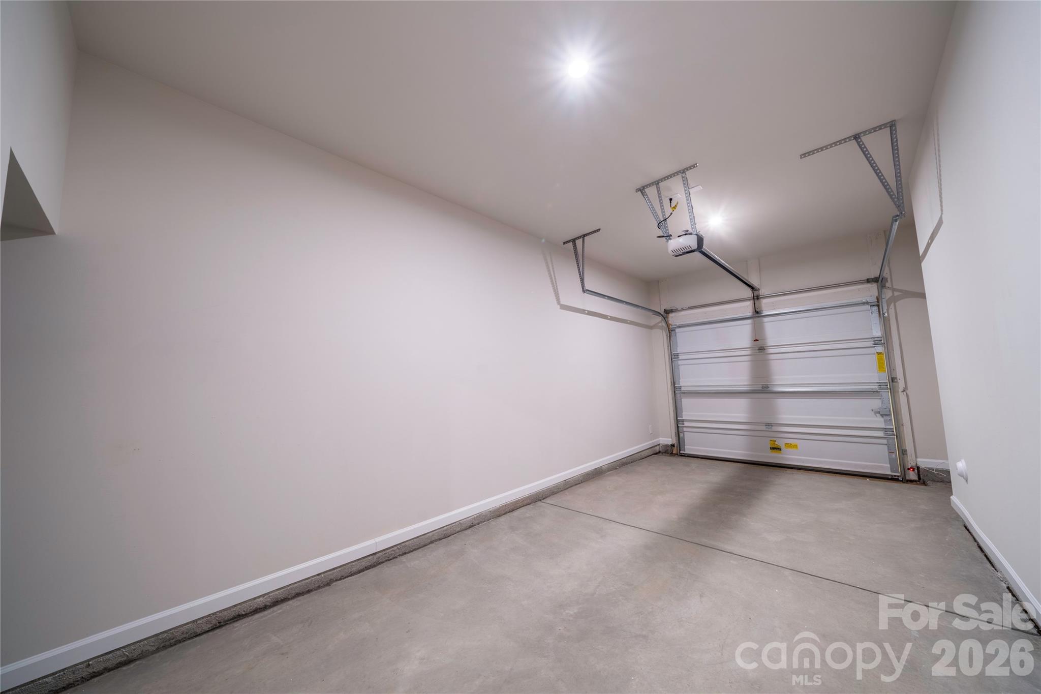 6033 Longar Lane — Charlotte