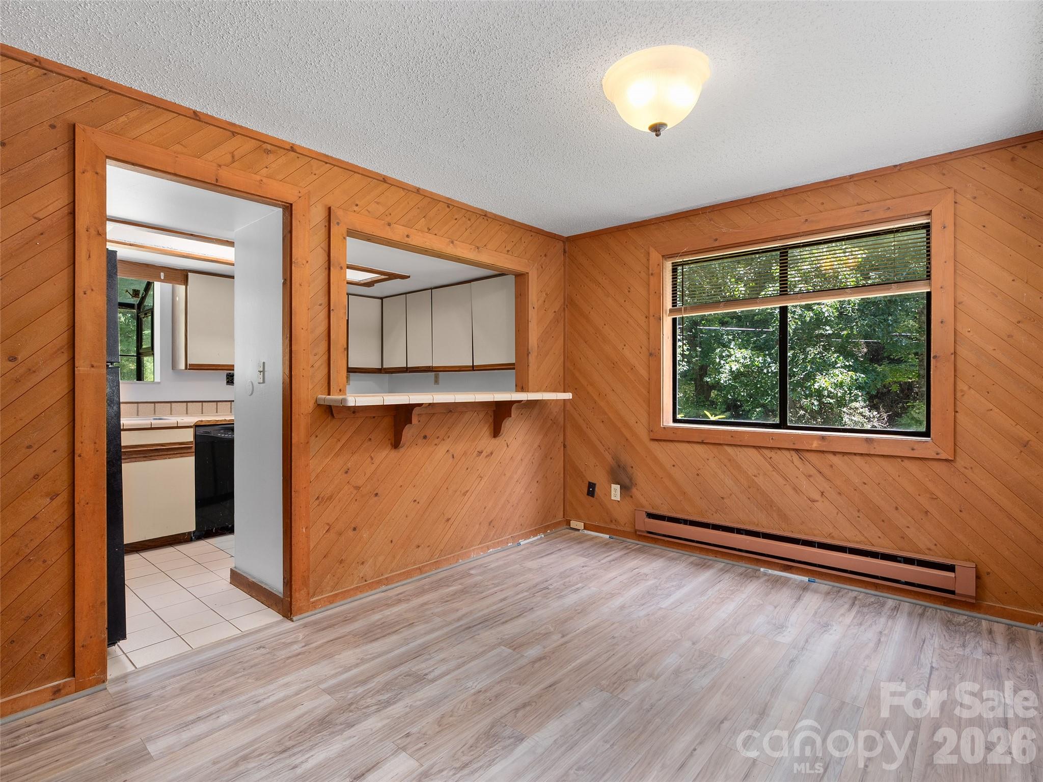 25 Little Creek Lane — Maggie Valley