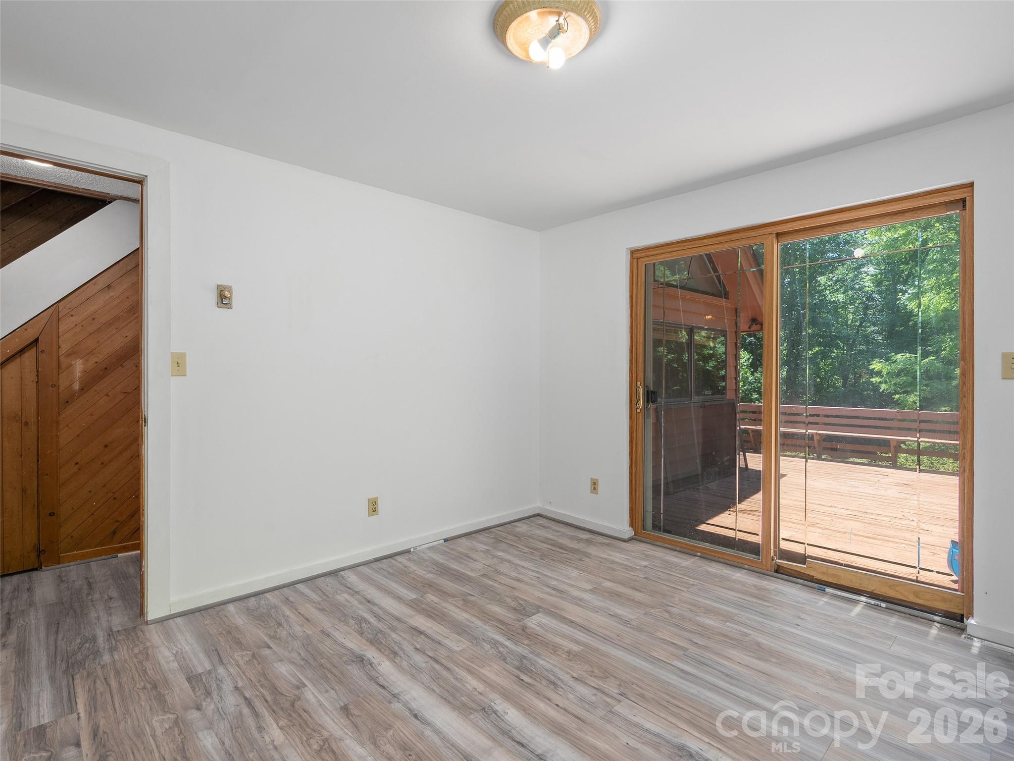 25 Little Creek Lane — Maggie Valley