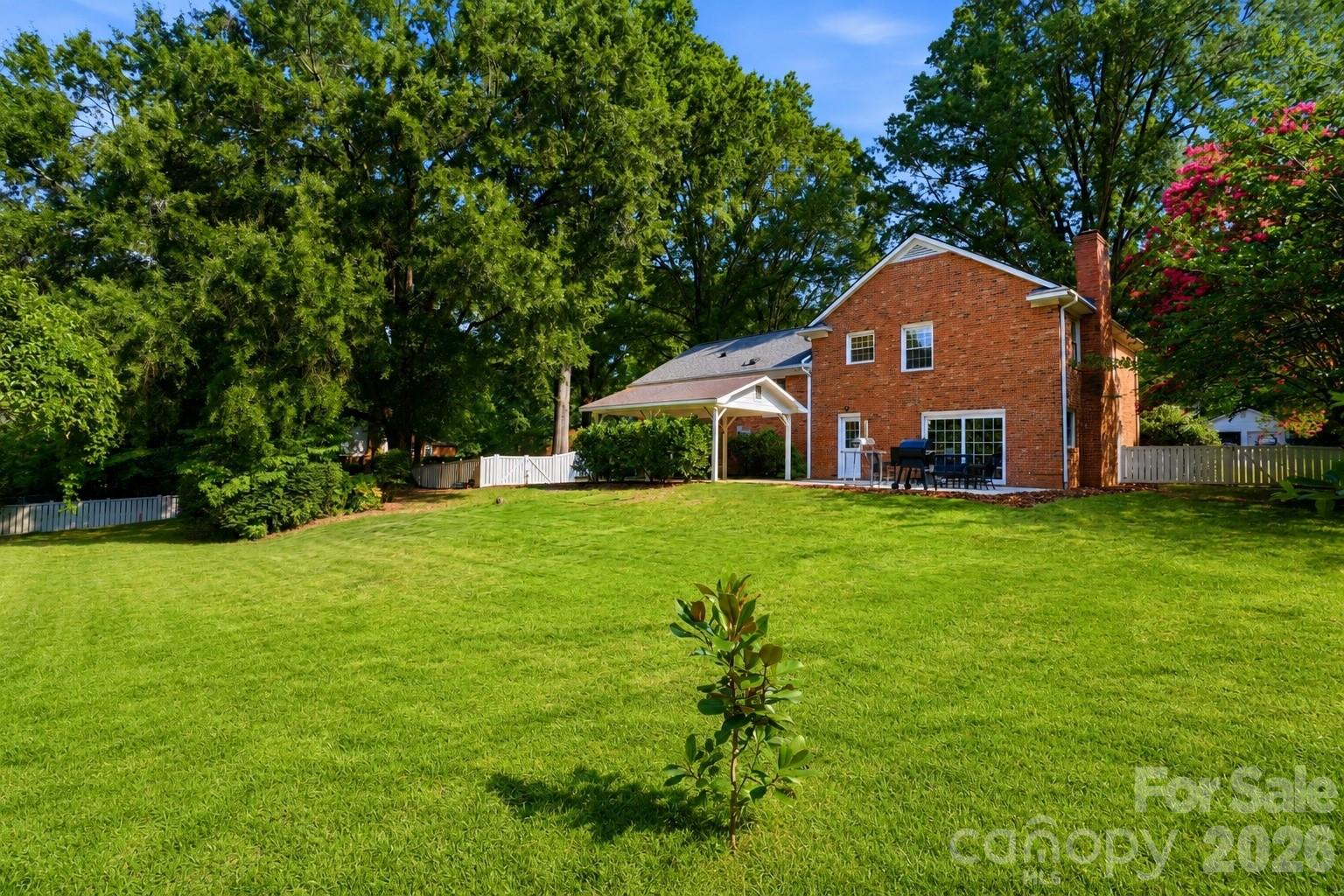 3900 Blowing Rock Way — Charlotte
