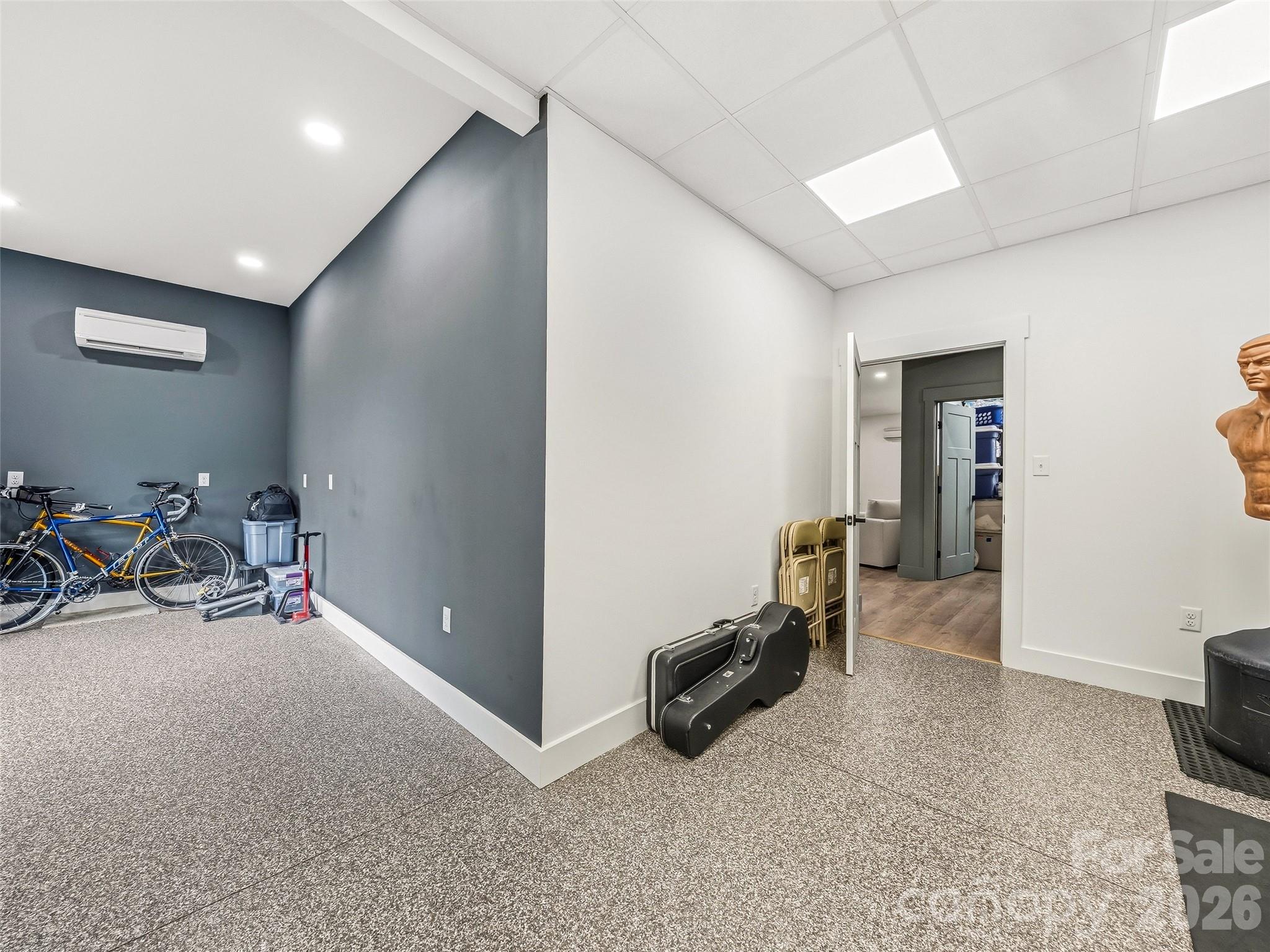 181 Byron Forest Drive — Horse Shoe