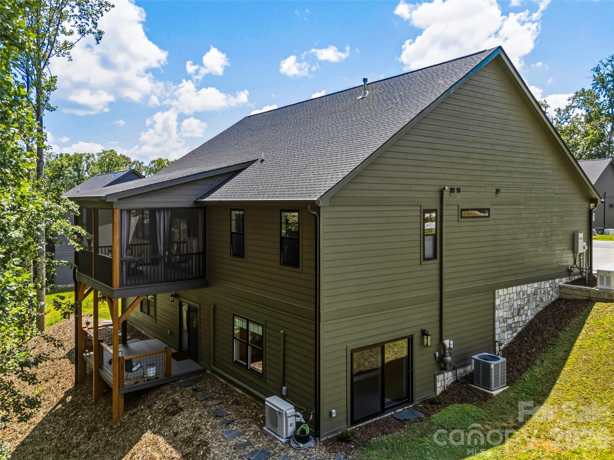 181 Byron Forest Drive — Horse Shoe
