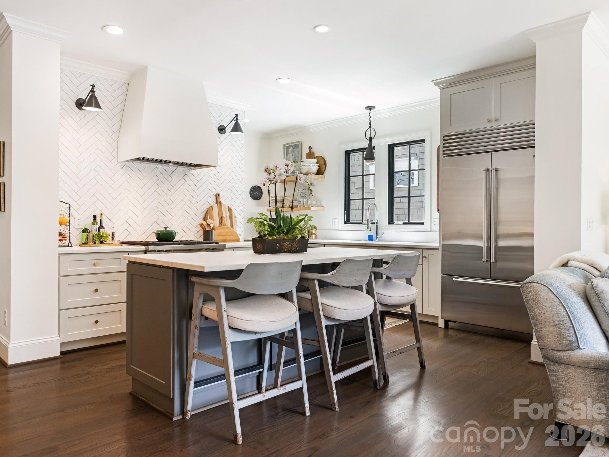 2116 Midwood Place — Charlotte