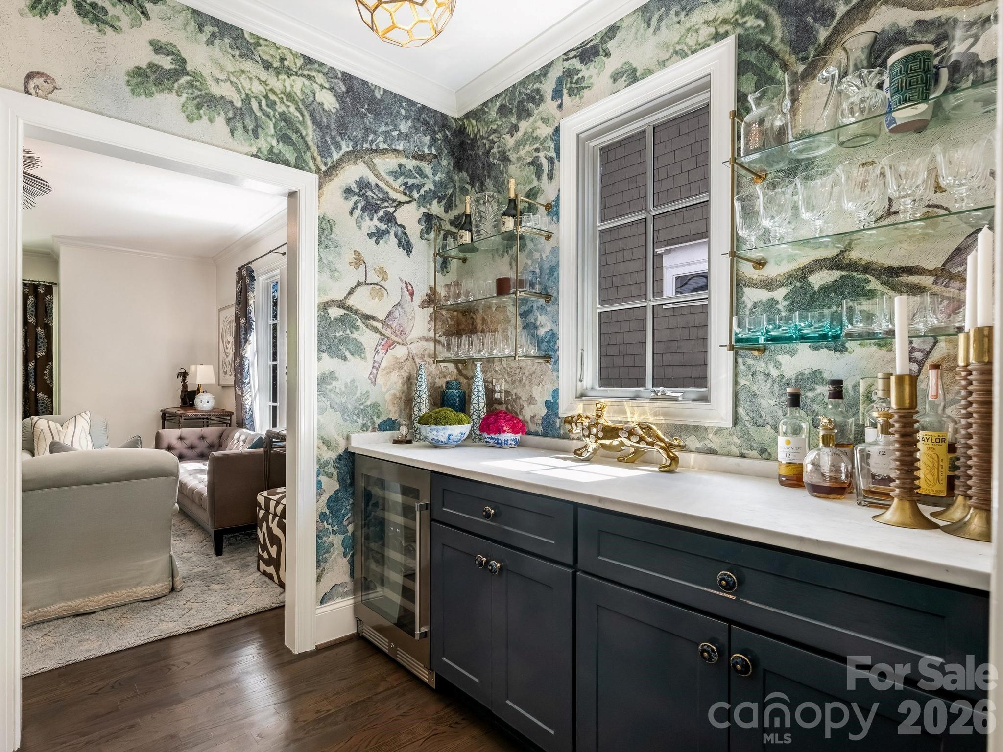 2116 Midwood Place — Charlotte