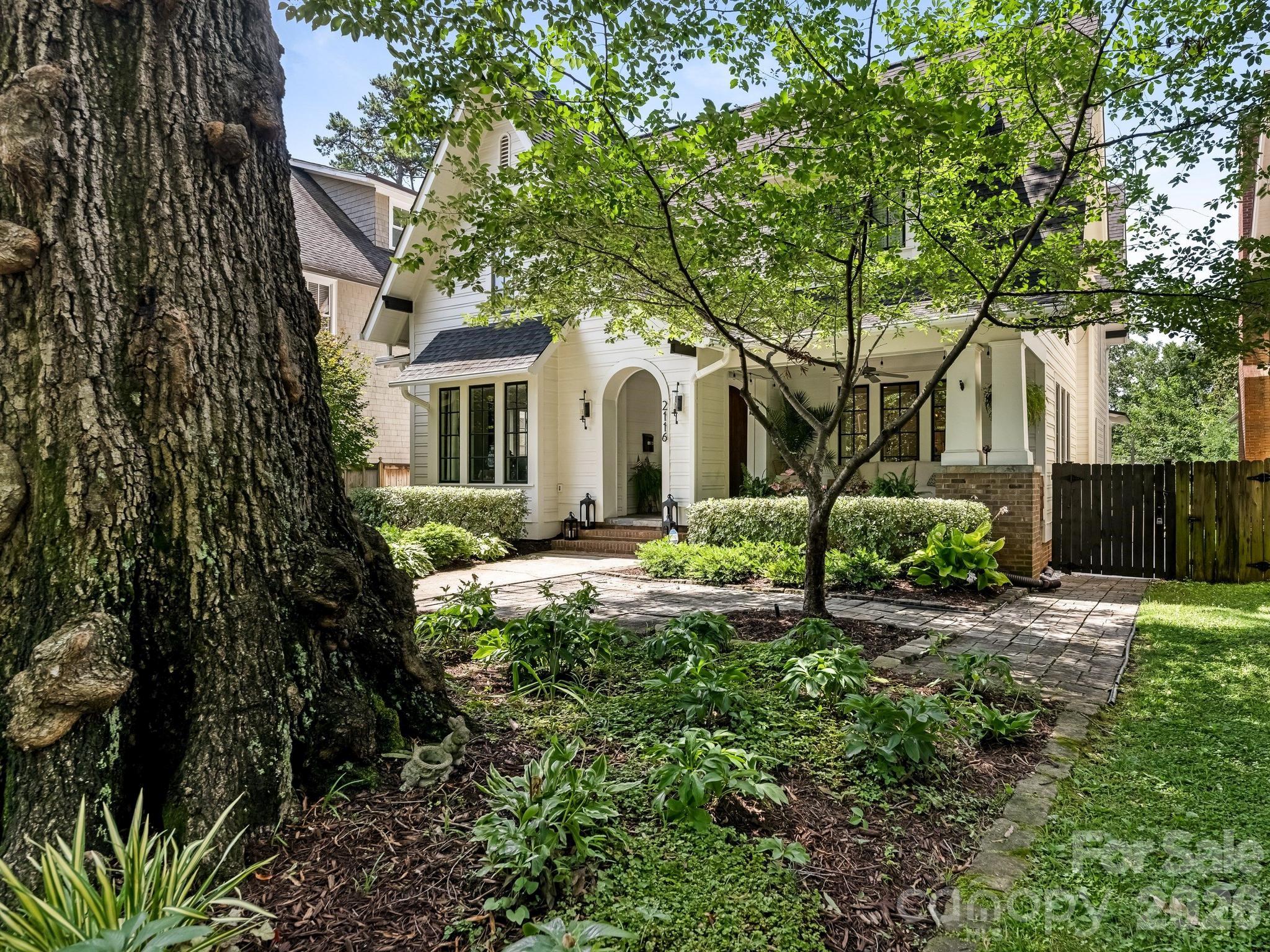 2116 Midwood Place — Charlotte