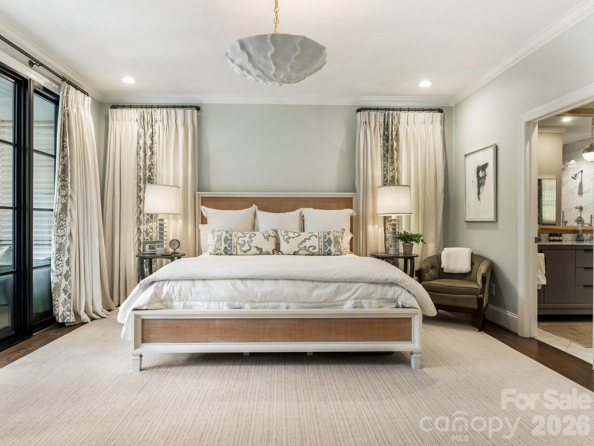 2116 Midwood Place — Charlotte