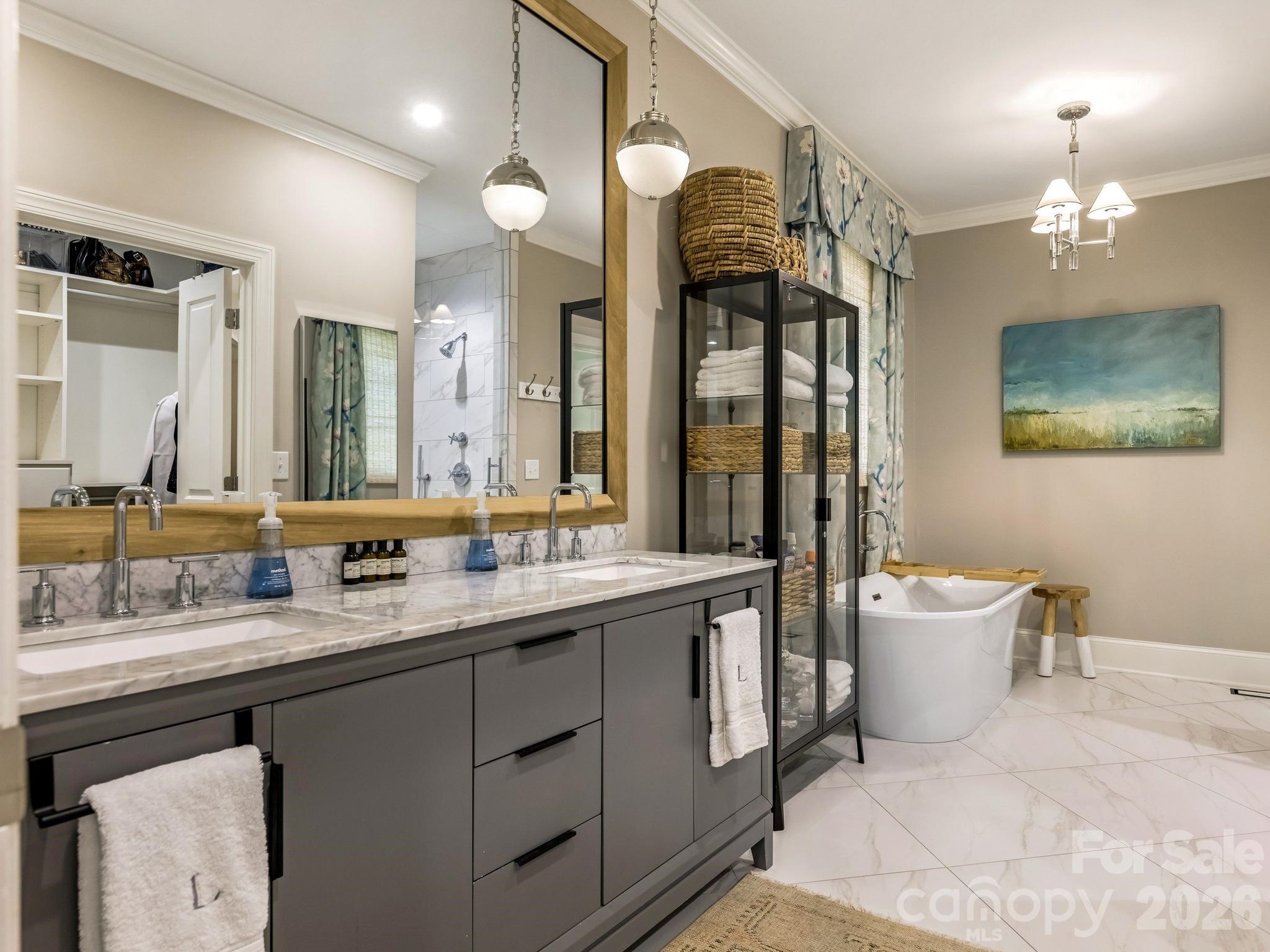 2116 Midwood Place — Charlotte