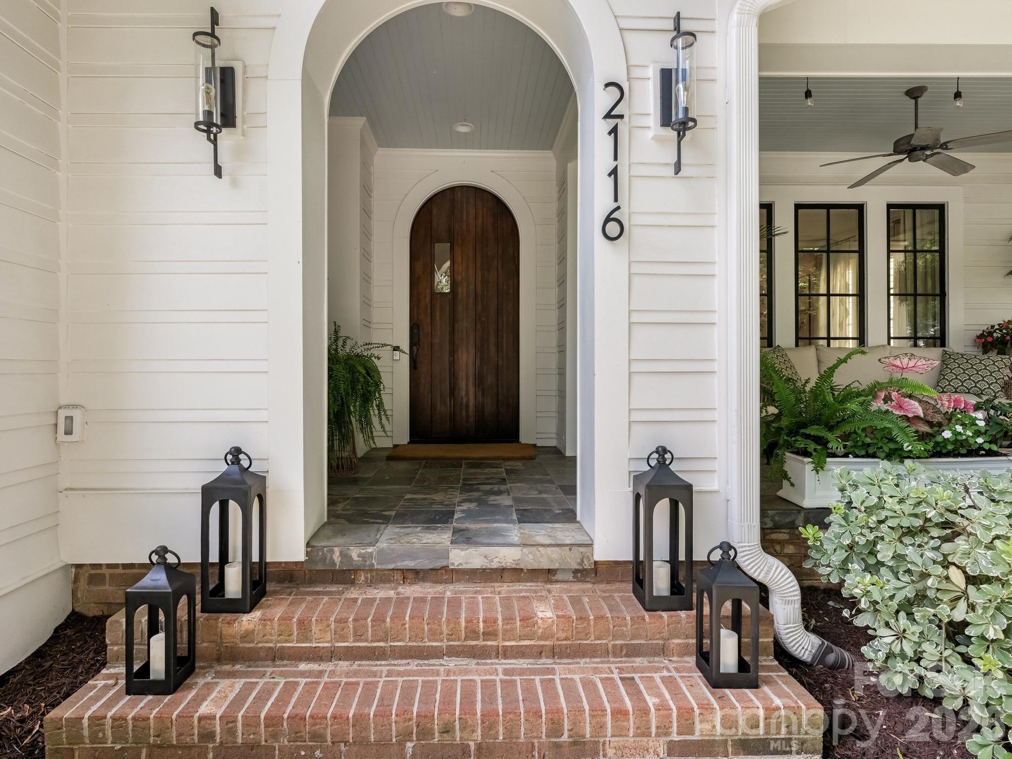 2116 Midwood Place — Charlotte