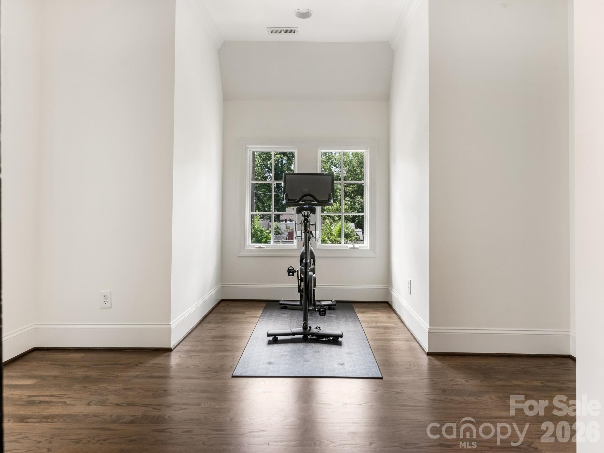 2116 Midwood Place — Charlotte