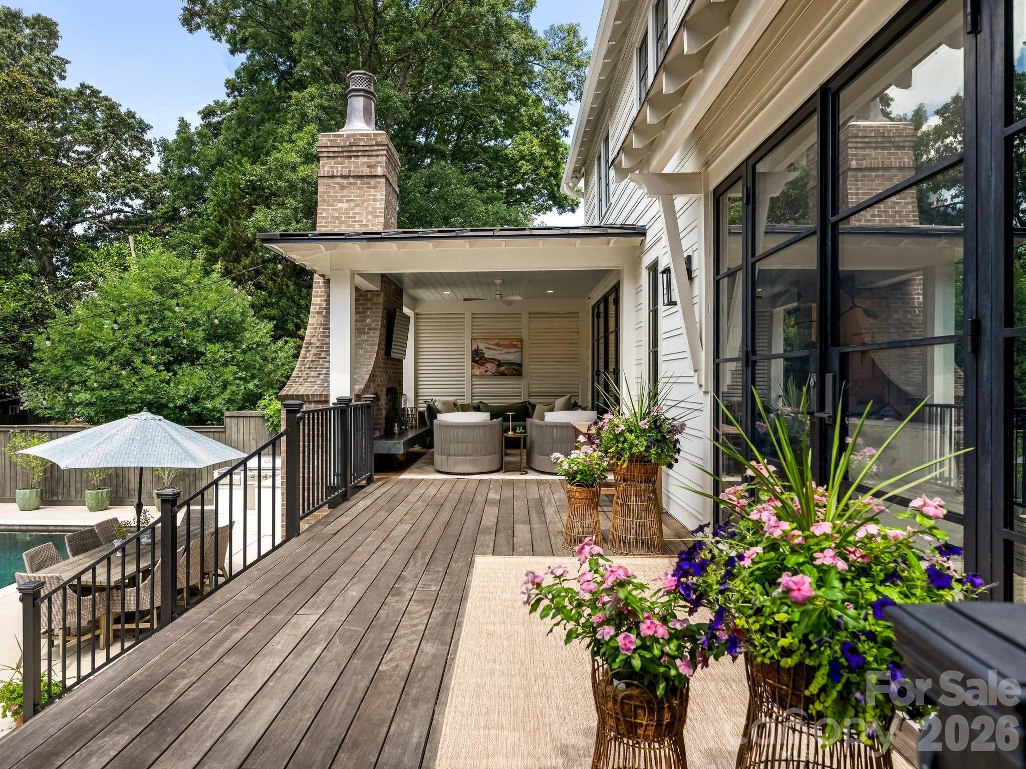 2116 Midwood Place — Charlotte