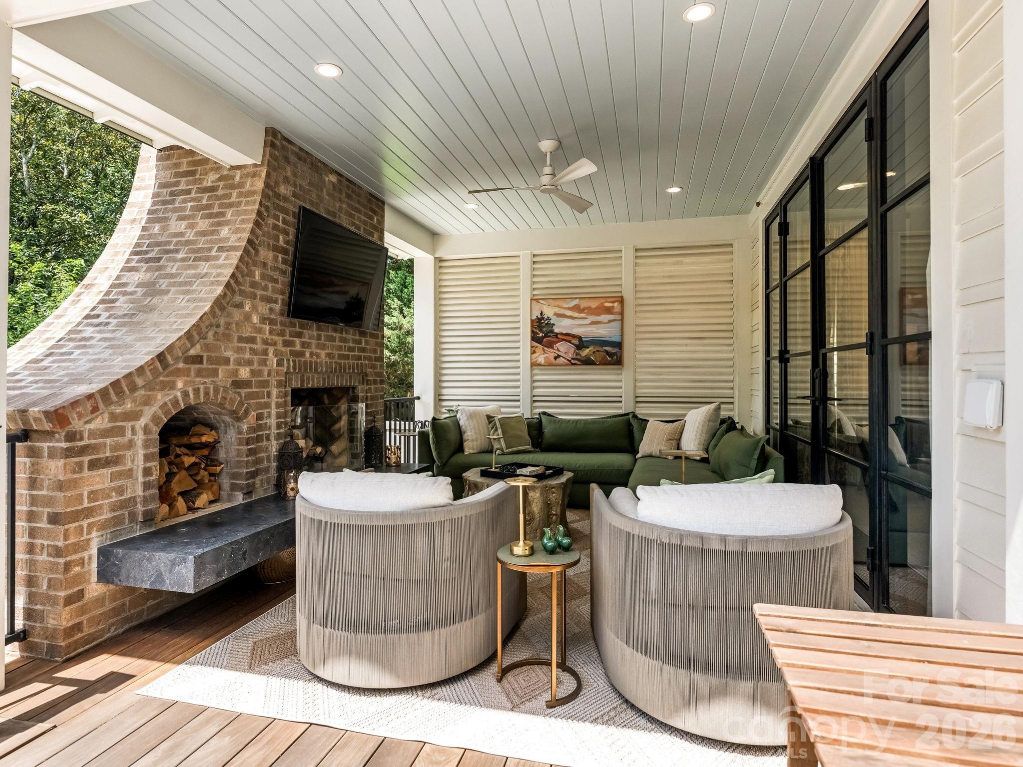 2116 Midwood Place — Charlotte