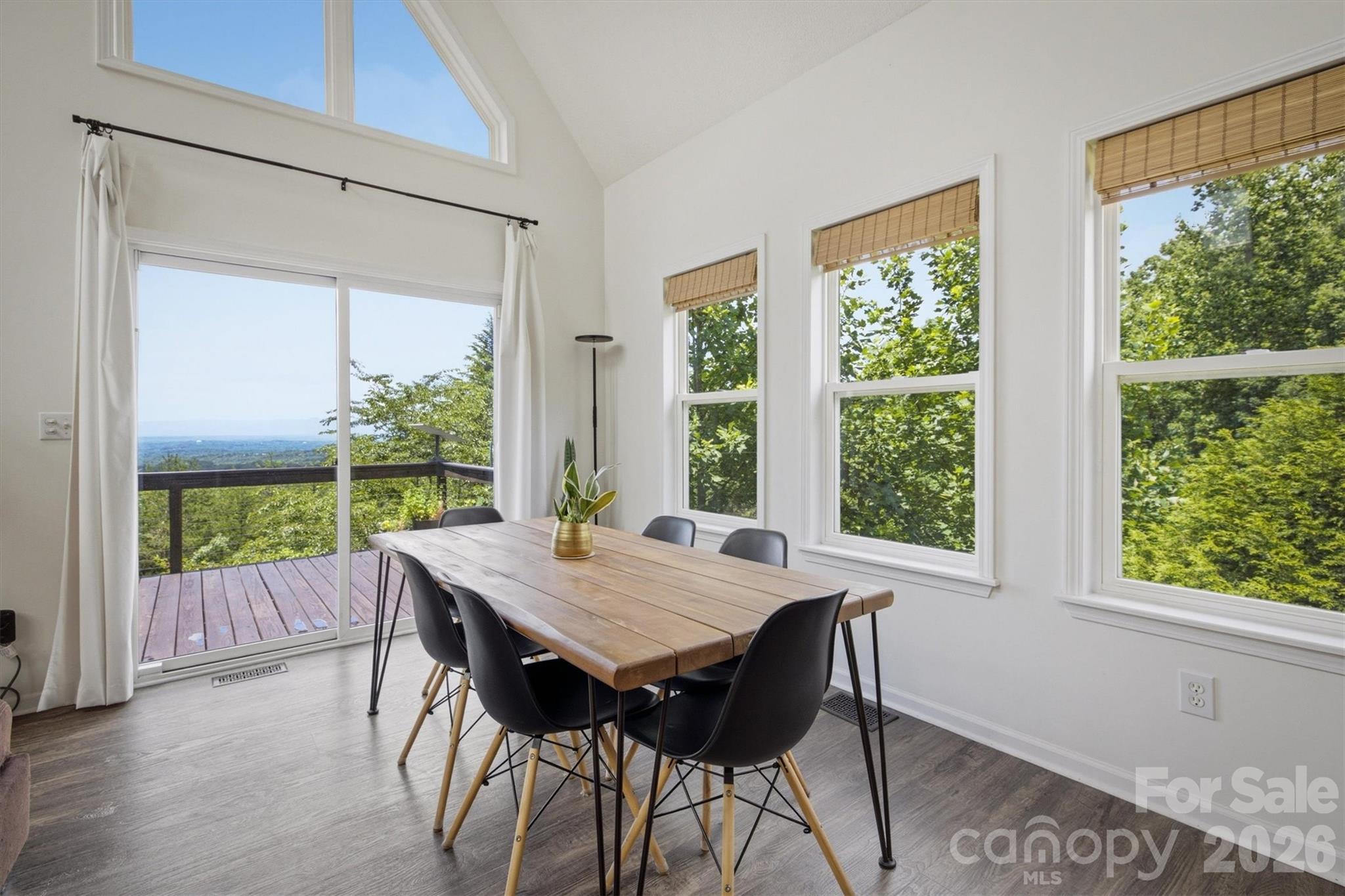 3381 Stones Throw Drive — Valdese