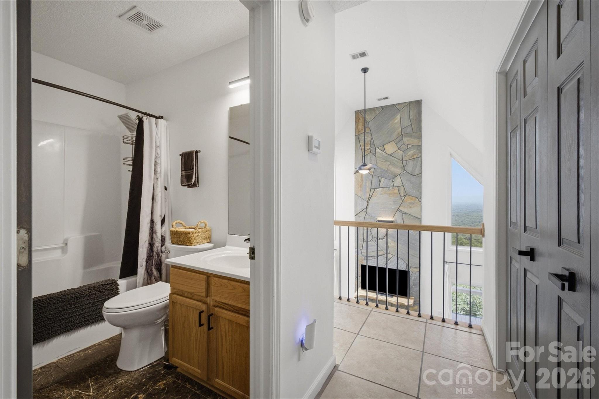 3381 Stones Throw Drive — Valdese
