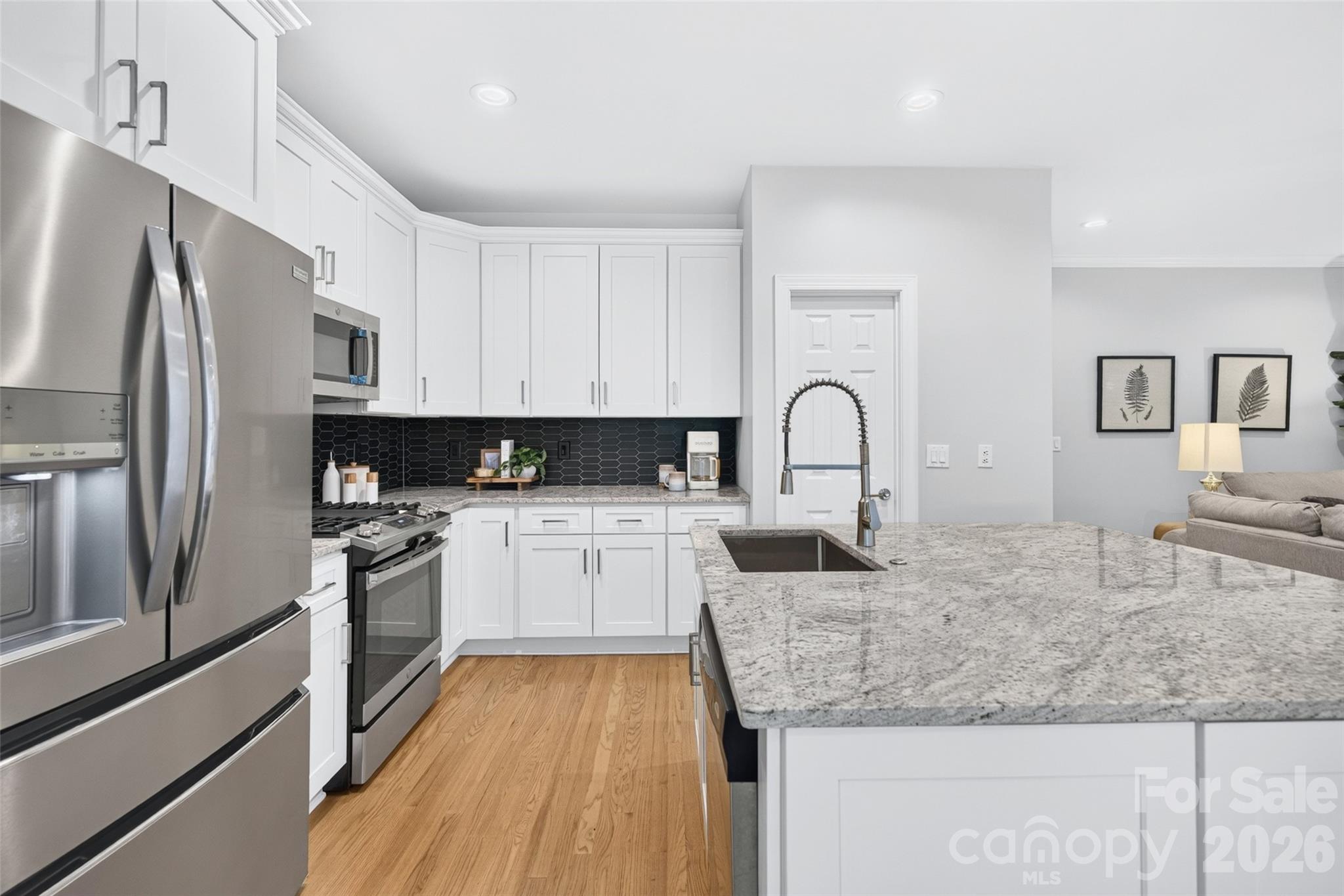 12700 Willow Grove Way — Huntersville