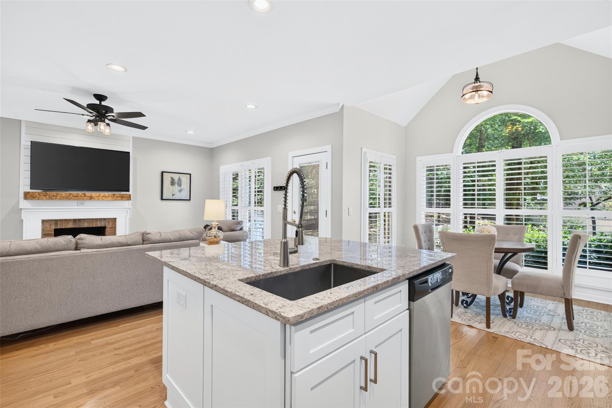 12700 Willow Grove Way — Huntersville