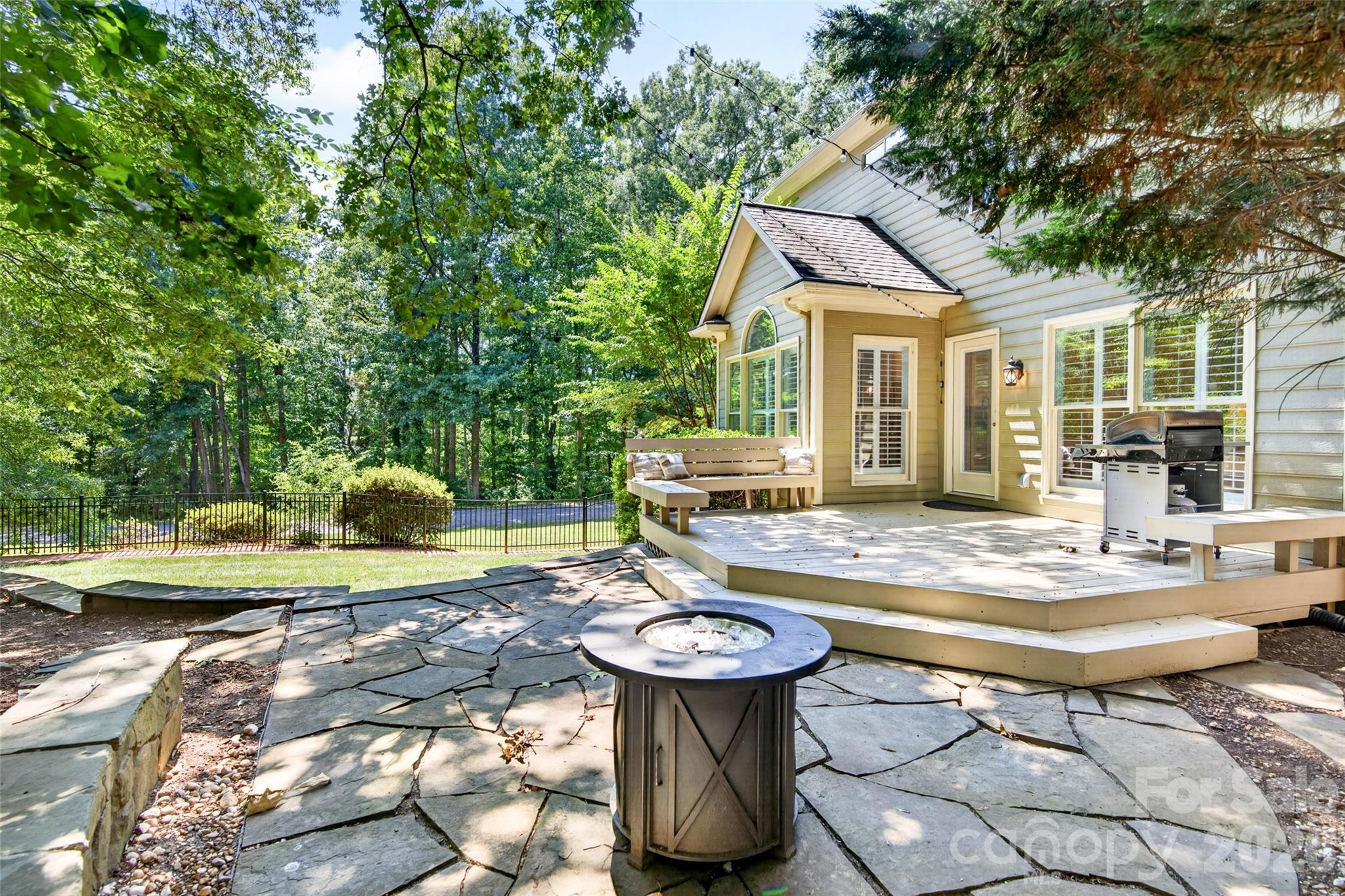 12700 Willow Grove Way — Huntersville