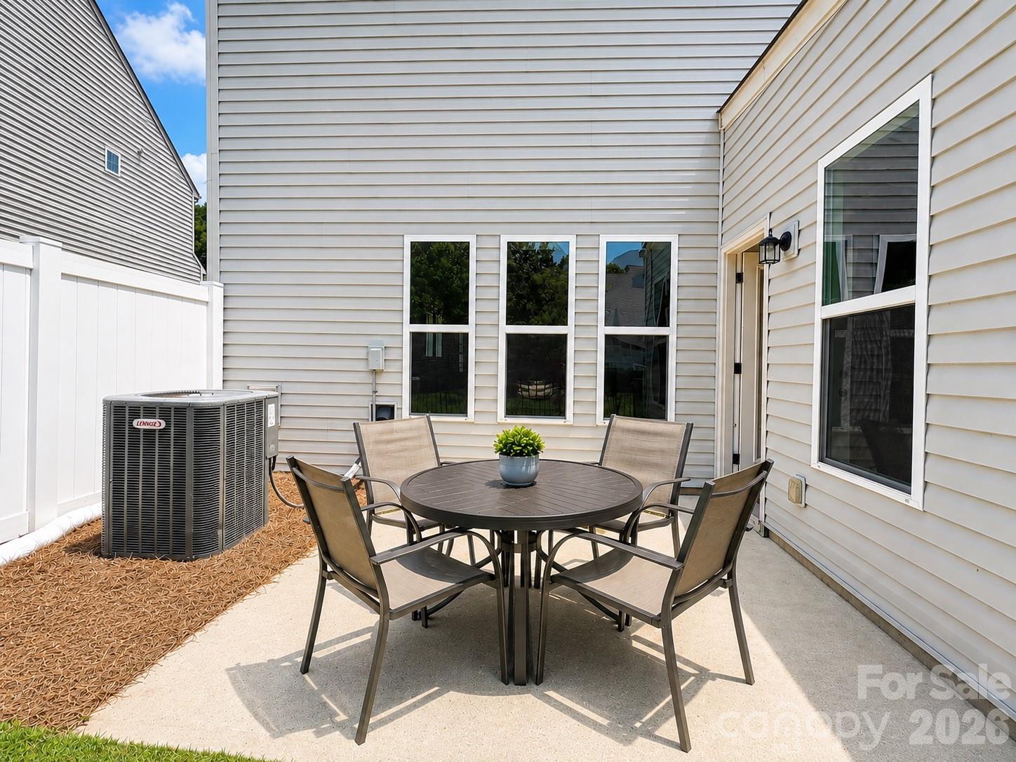 4752 Mount Royal Lane — Charlotte