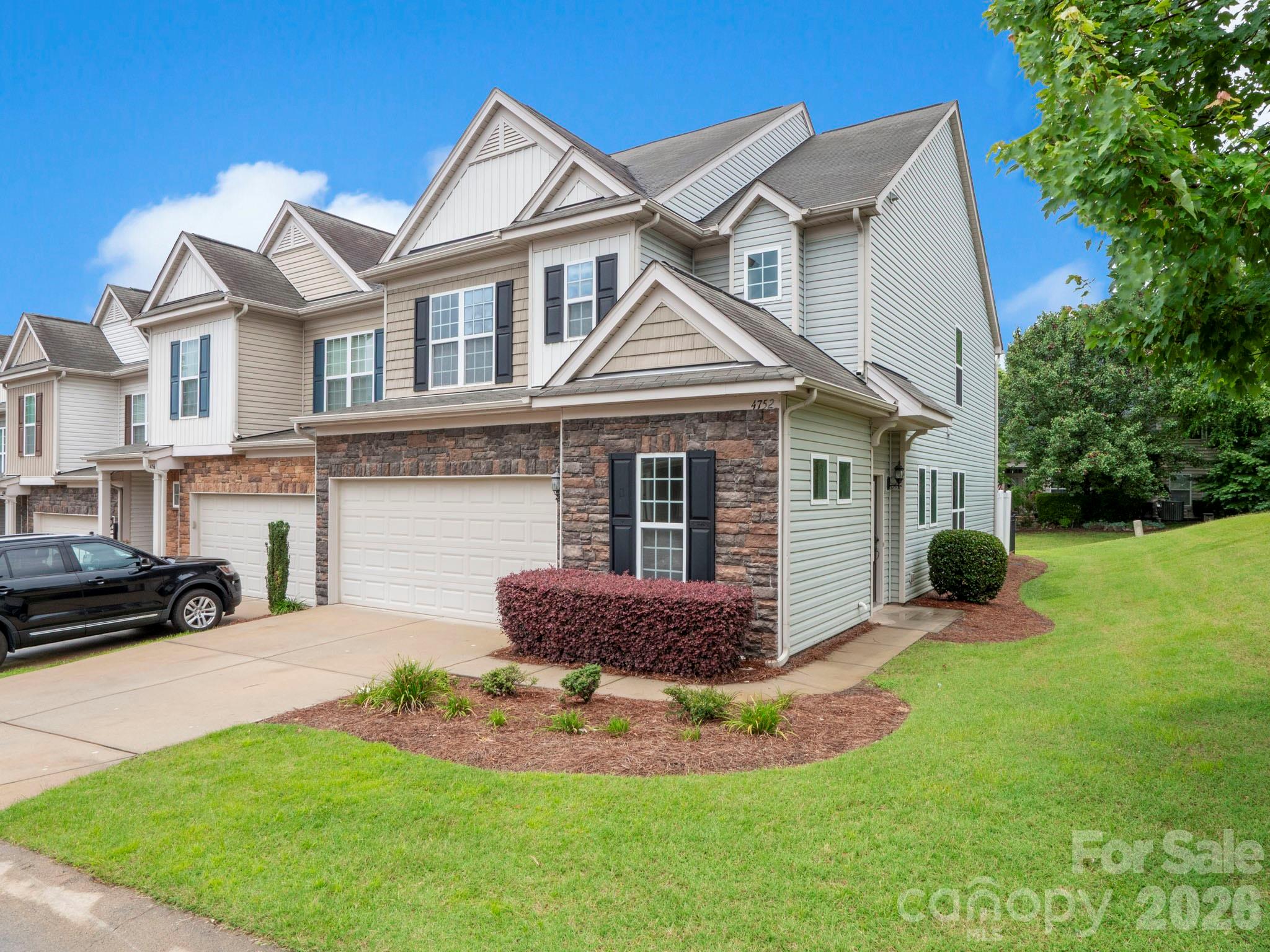 4752 Mount Royal Lane — Charlotte